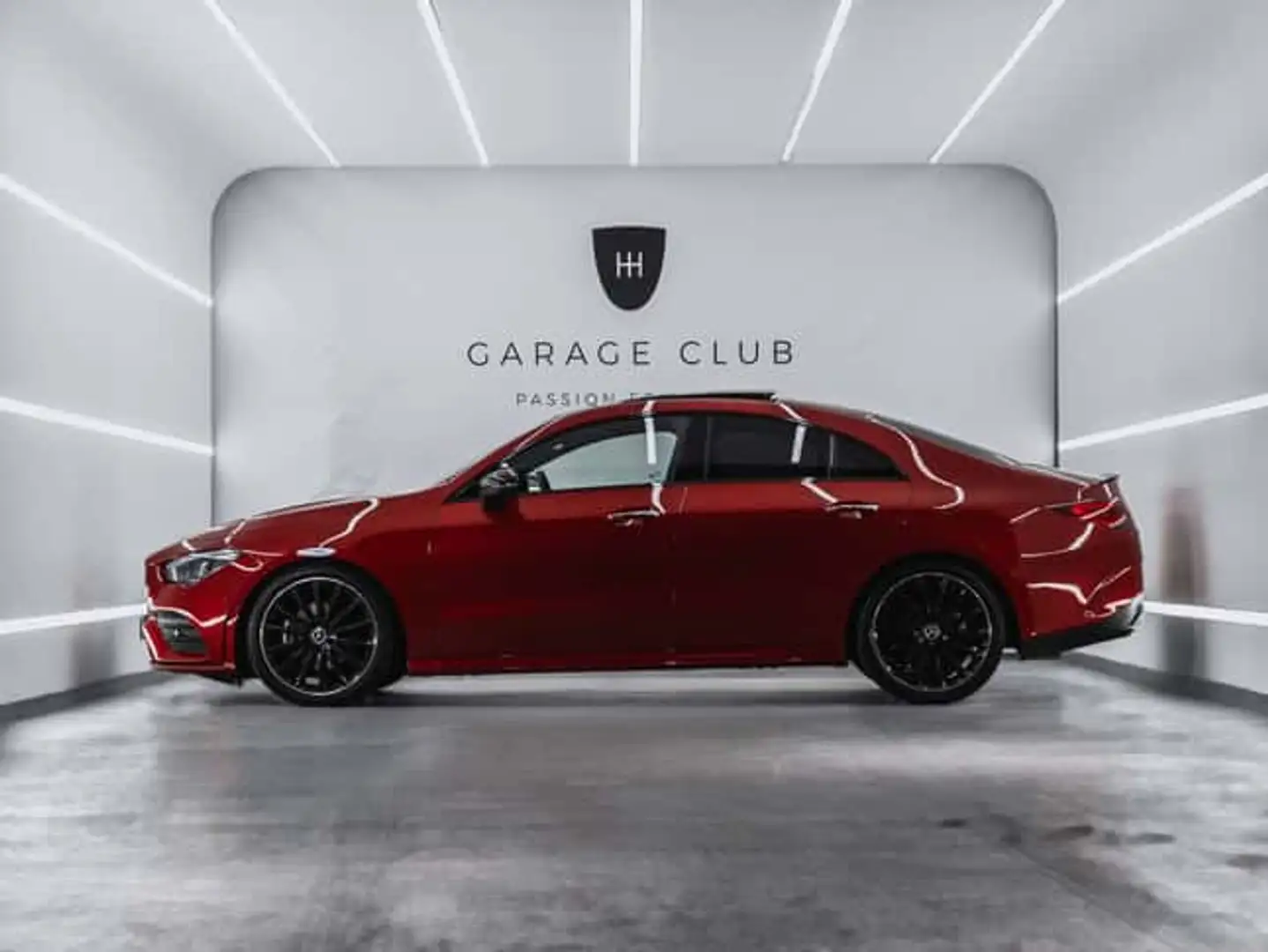 Mercedes-Benz CLA 180 7G-DCT - 2
