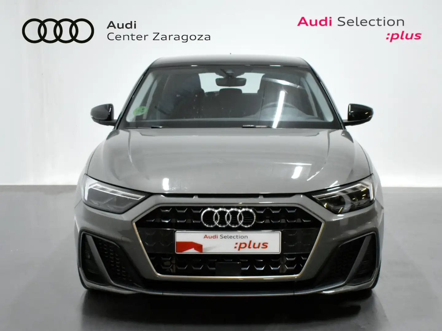 Audi A1 Sportback 30 TFSI Adrenalin S tronic Grijs - 2
