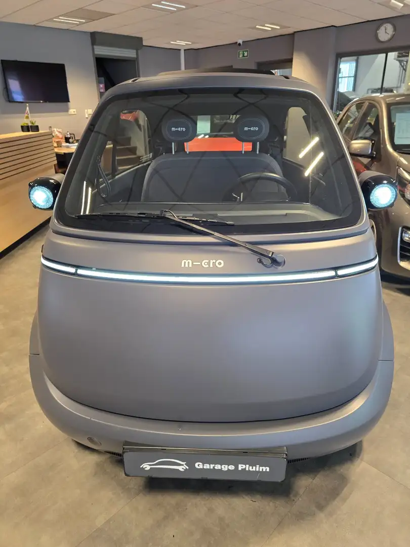 Micro Microlino Microlino Competizione 10.5 kWh 10.5 KWh L7 177 Km Grau - 2
