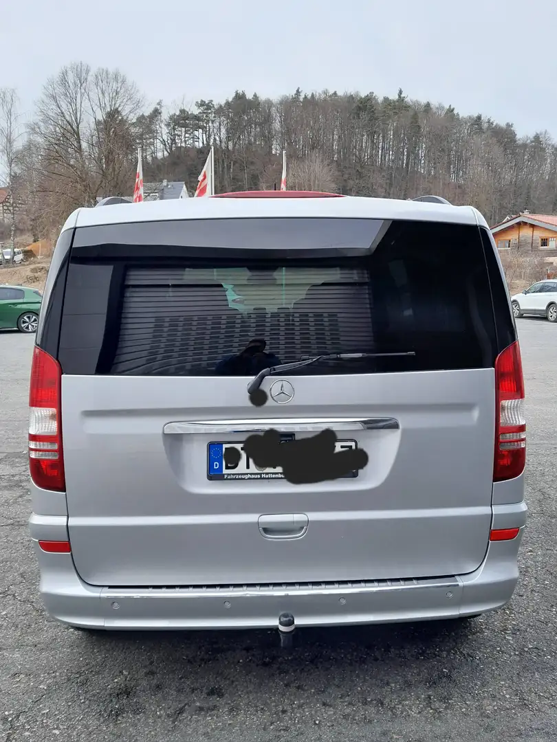 Mercedes-Benz Viano Viano 2.2CDI Trend Compacto Aut. Matricula Alemana Plateado - 2