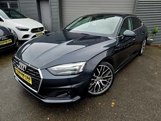 Audi A5 view 3