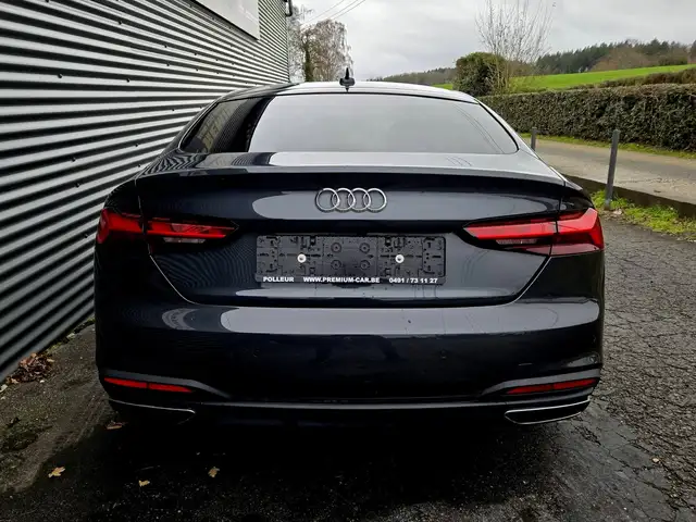 Audi A5 view 9