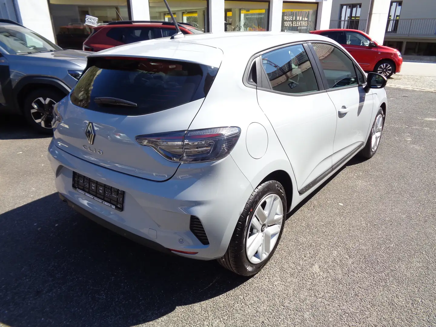 Renault Clio Evolution Grau - 2