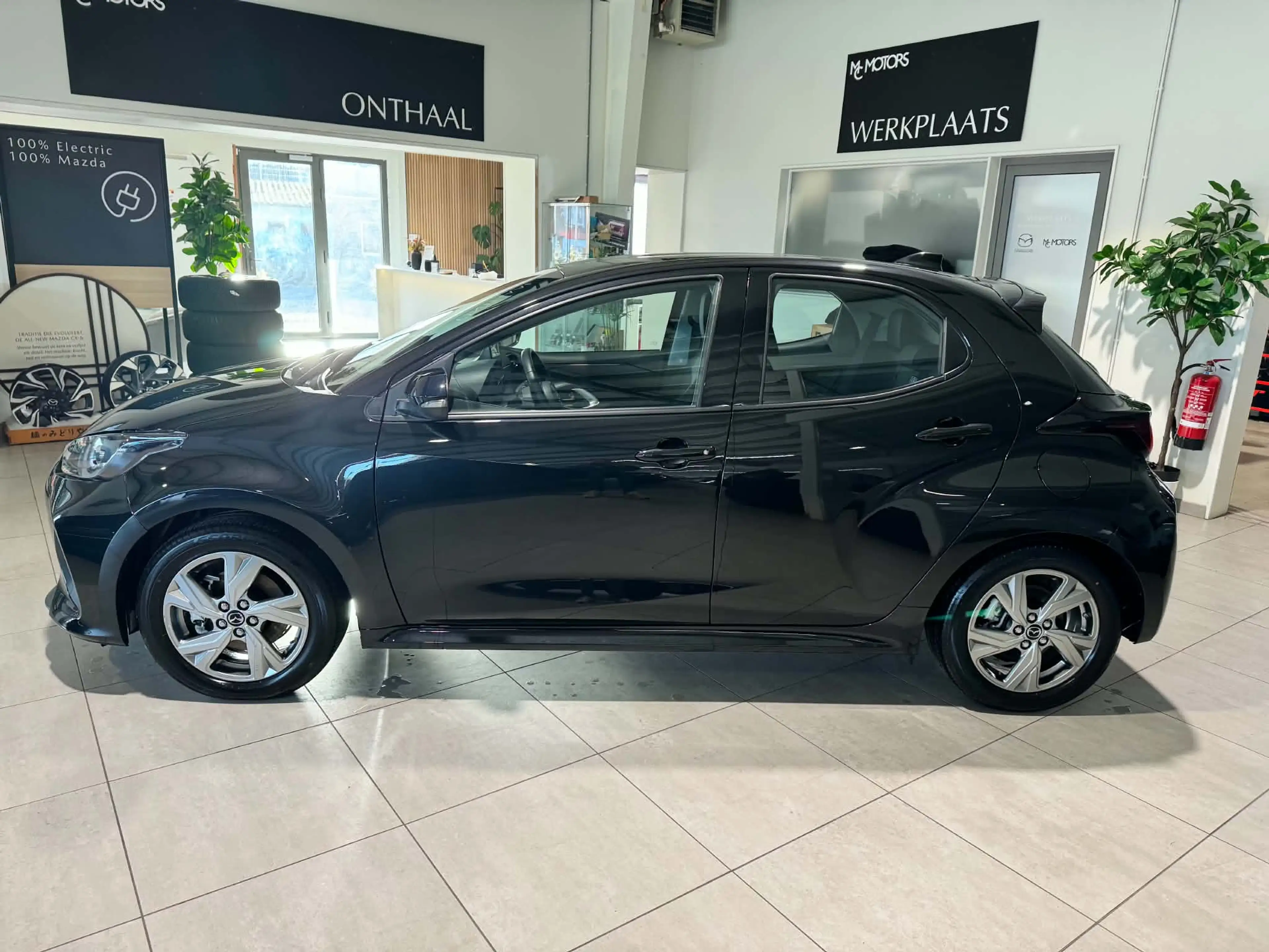 Mazda 2 2 Hybrid 1.5i VVT-i E-CVT Exclusive-Line Exclusive-Line — photo 4