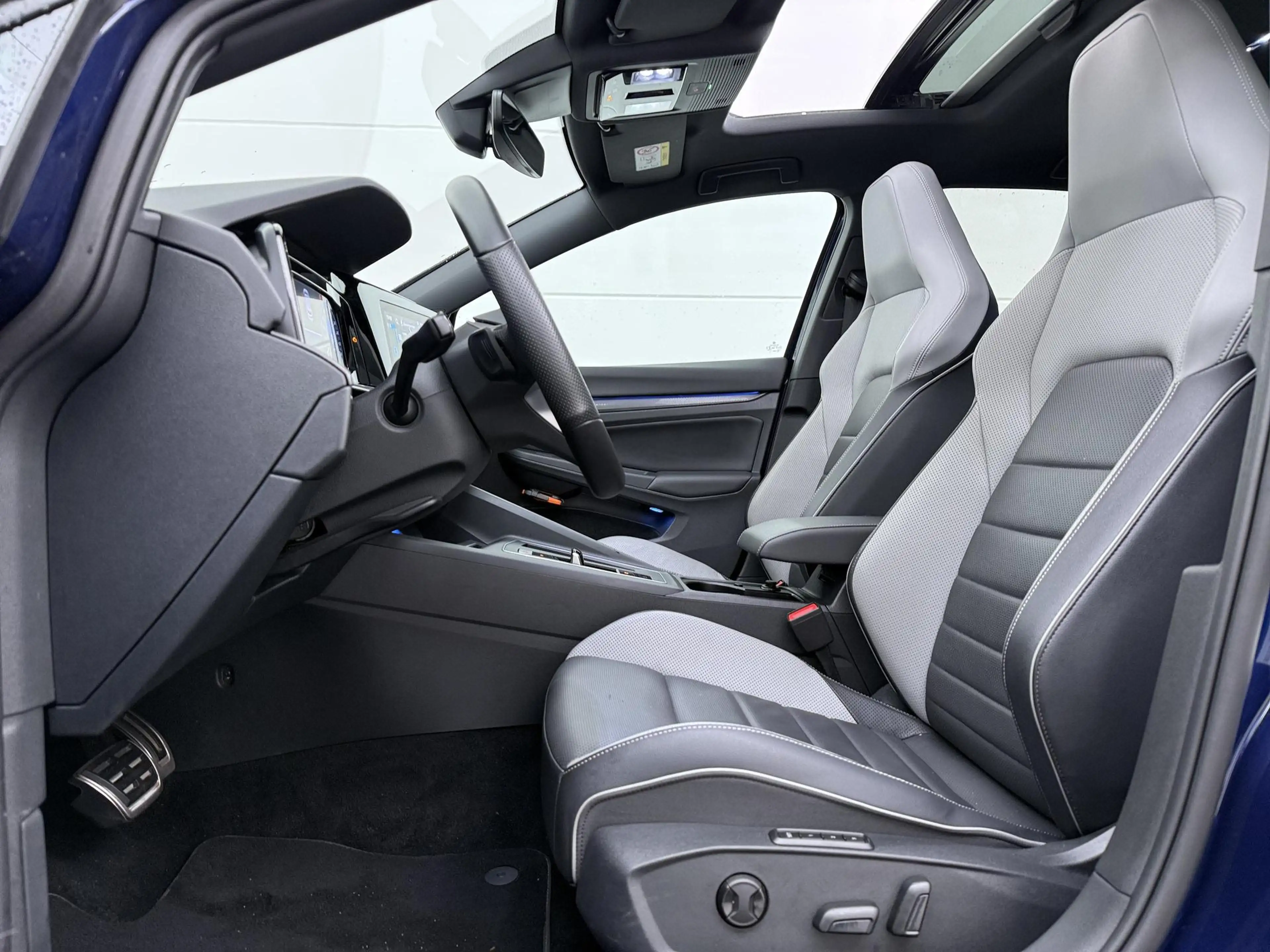 Volkswagen Golf GTE 1.4 eHybrid | Pano Dak | Trekhaak | Head-up Displa — photo 4