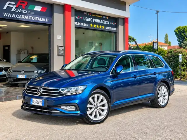 Volkswagen Passat Variant 2.0 TDI 122CV EVO DSG Business LED Navi ACC