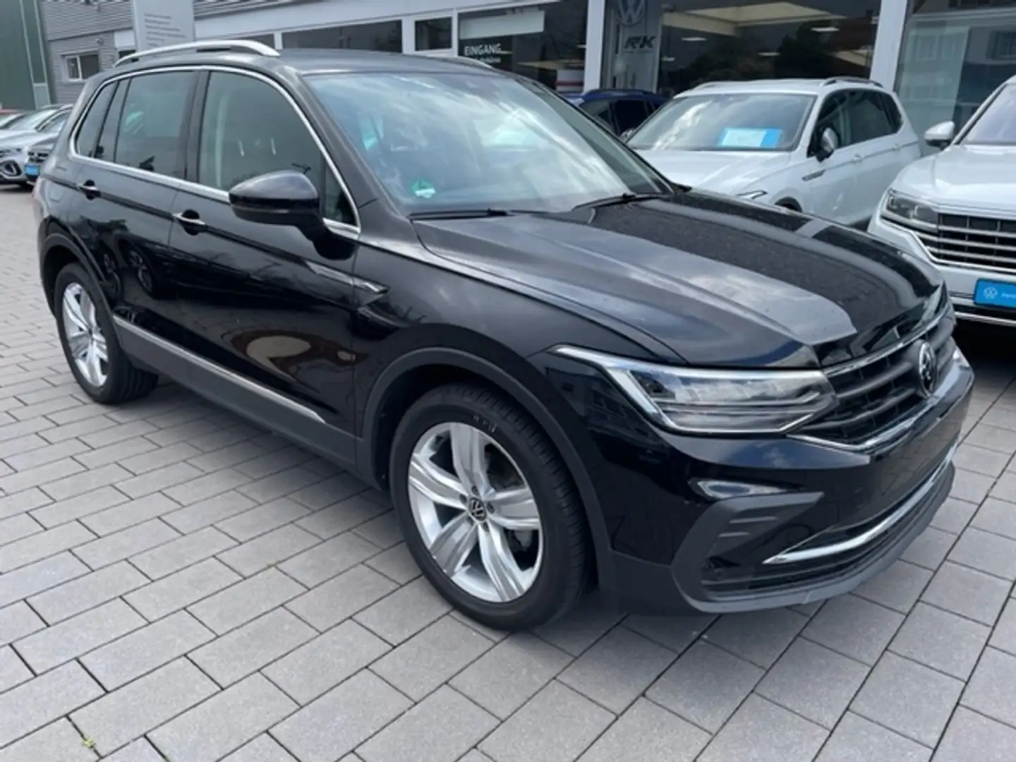 Volkswagen Tiguan 1.5 TSI NAVI LED 19 Zoll Business Premium Keyless Negro - 2