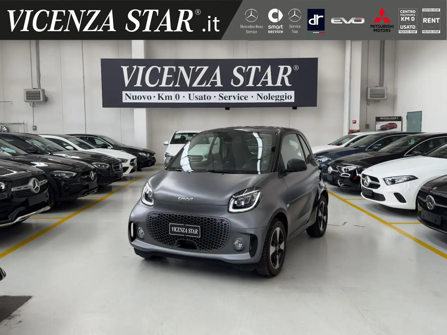smart forTwo EQ FORTWO 41KW Grijs - 1