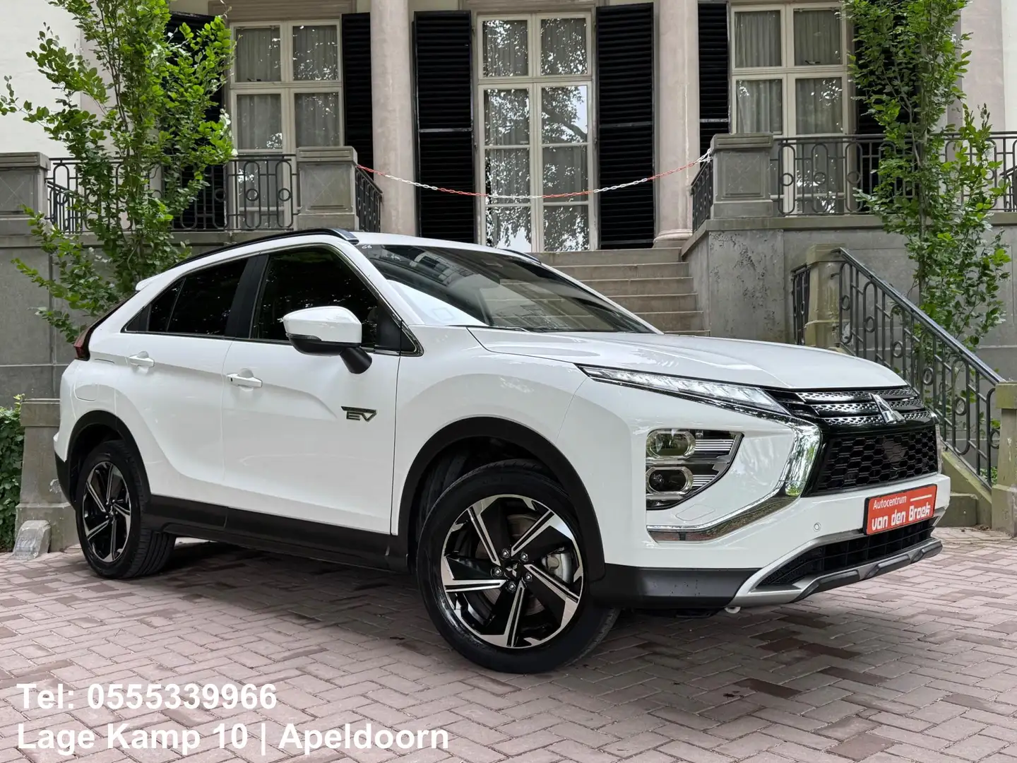 Mitsubishi Eclipse Cross 2.4 PHEV Intense+ Navi Xenon Leder Camera Keyless Wit - 1