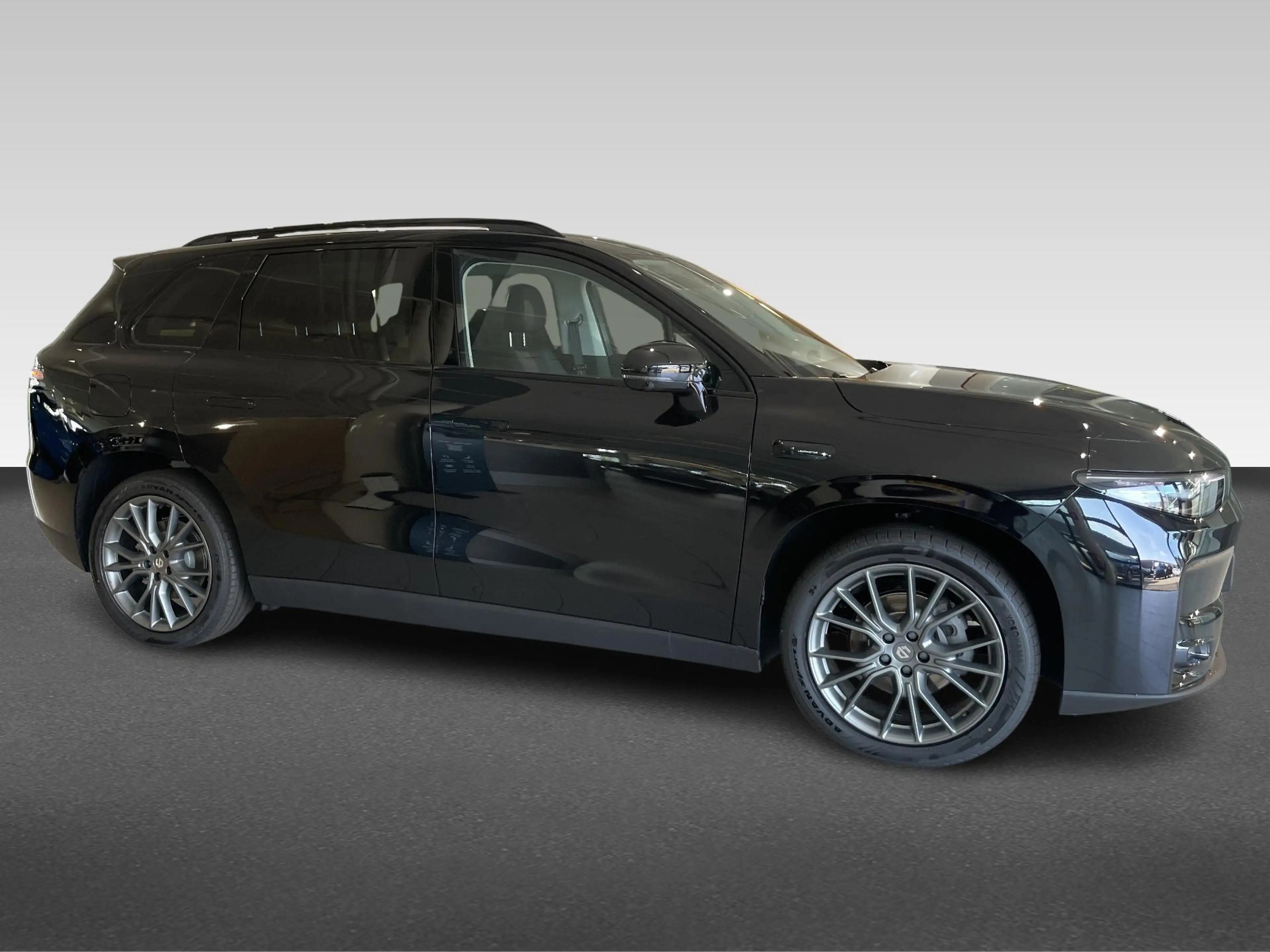 Leapmotor C10 Design REEV 28.4 kWh | Armsteun voor | Elektrisch — photo 9