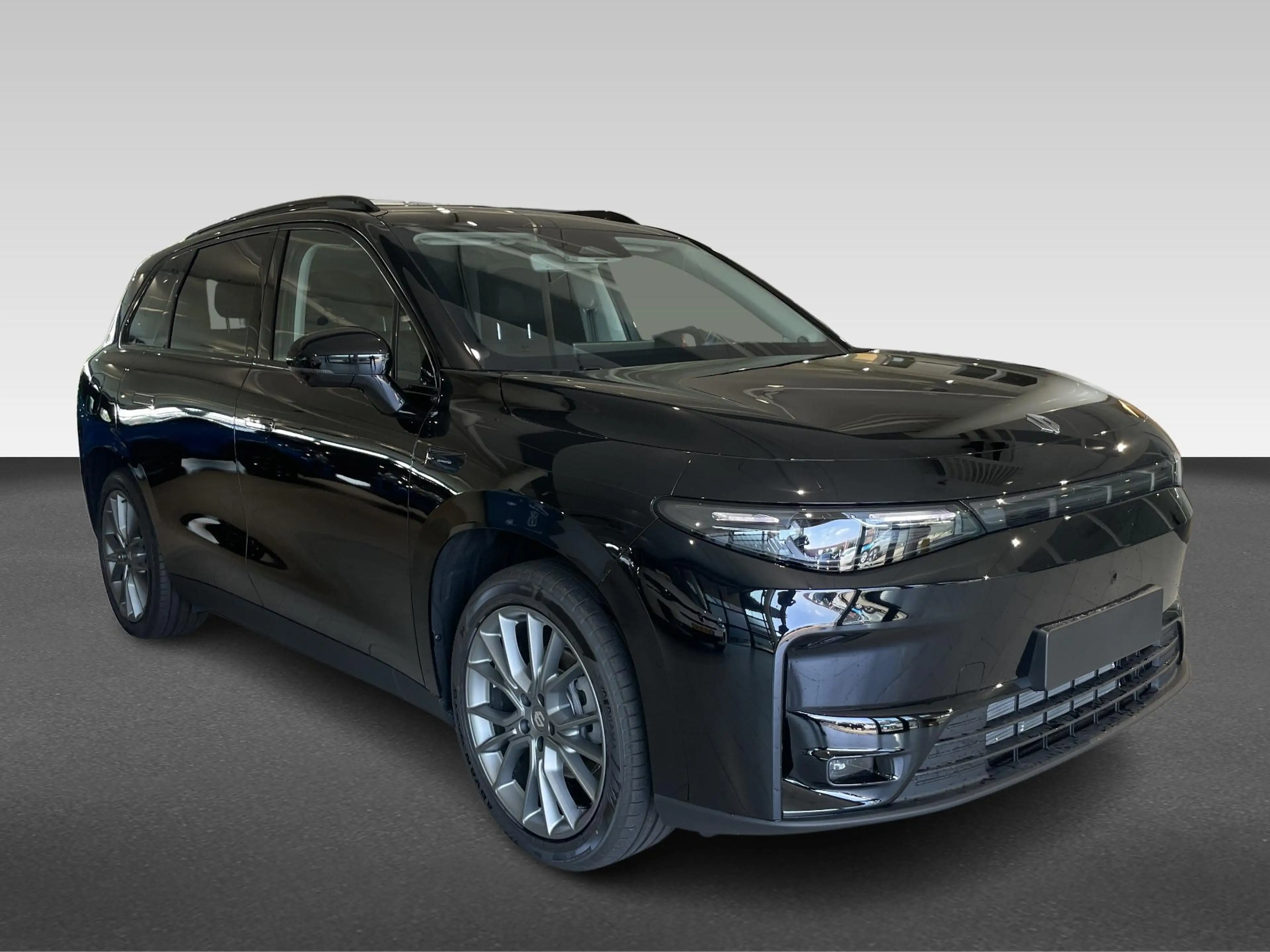Leapmotor C10 Design REEV 28.4 kWh | Armsteun voor | Elektrisch — photo 8