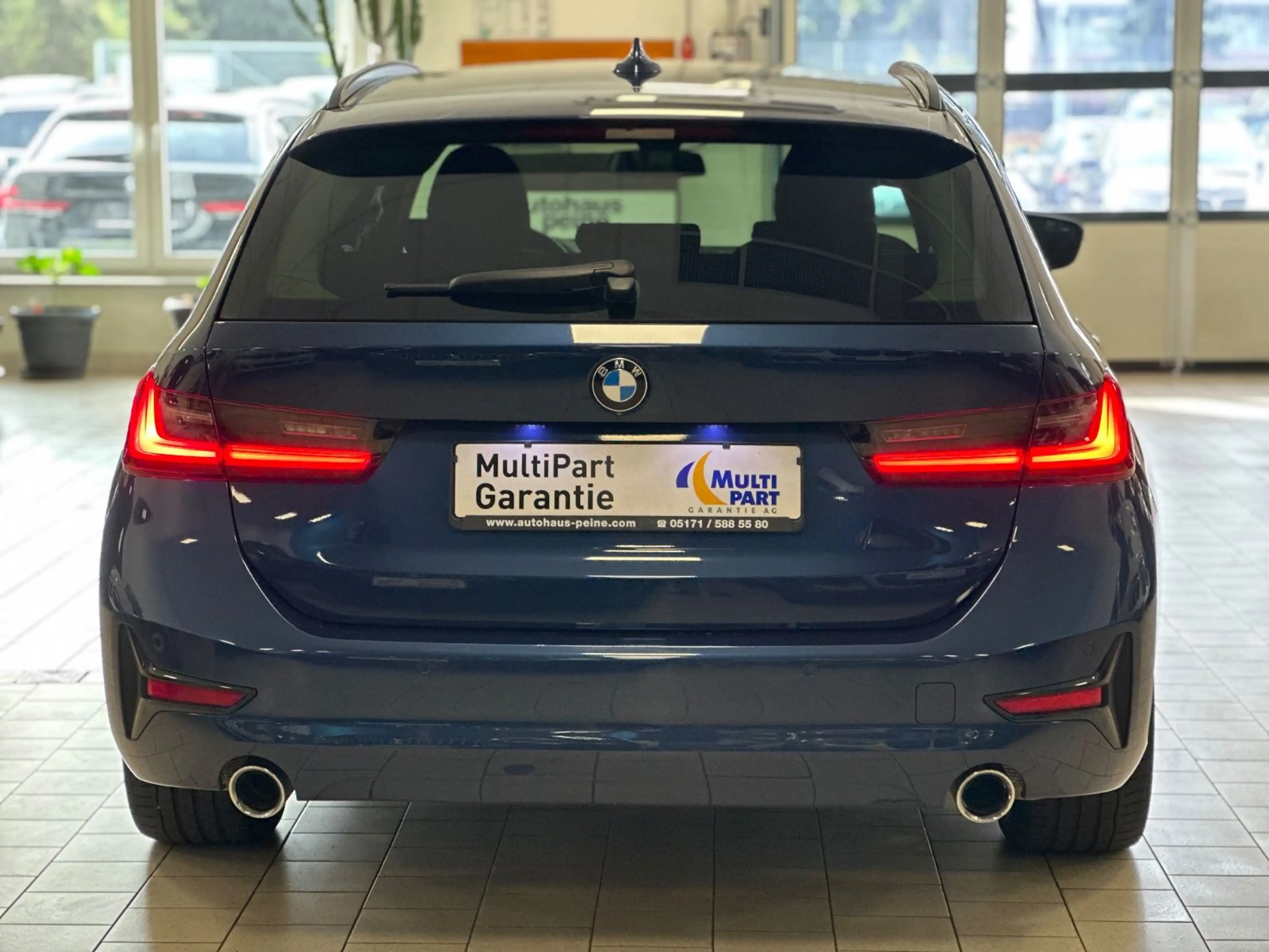 BMW 320 d Aut/Navi/Sitzheizung/Tempomat/Harman&Kardon — photo 9