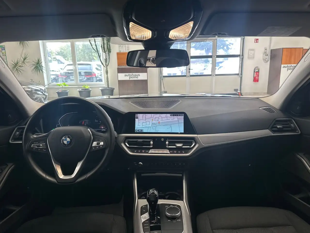 2021 BMW 320 d Aut/Navi/Sitzheizung/Tempomat/Harman&Kardon, photograph 3