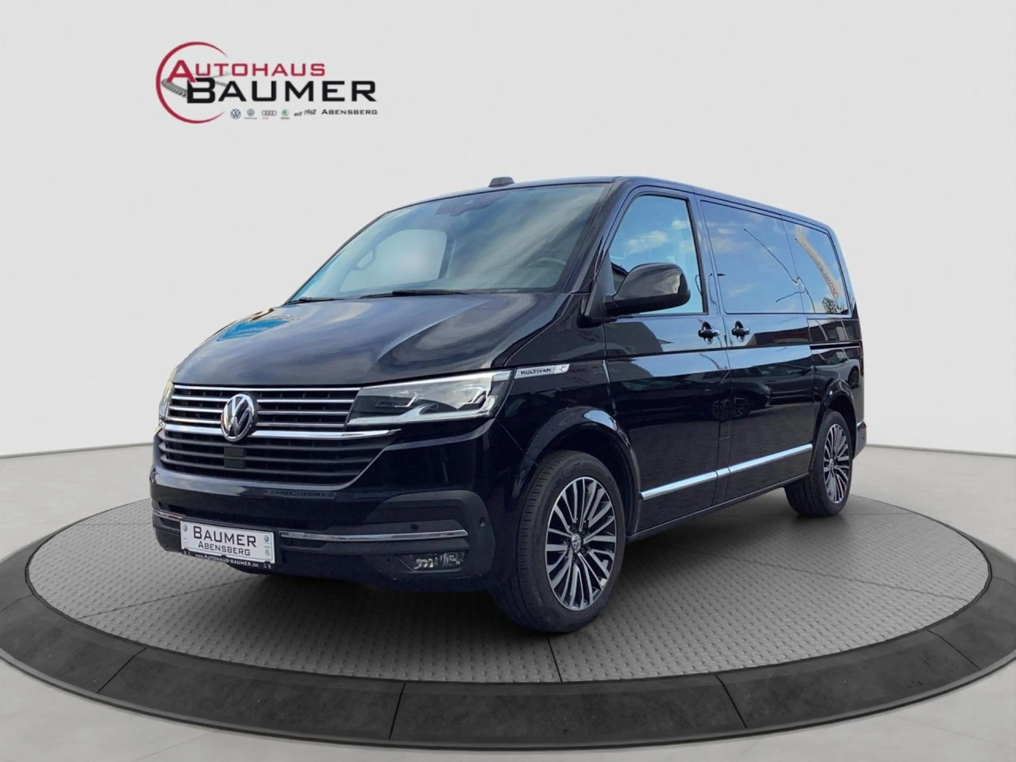 Volkswagen T6.1 Multivan Generation SIX 2.0 TDI DSG 7-Sitze — photo 2