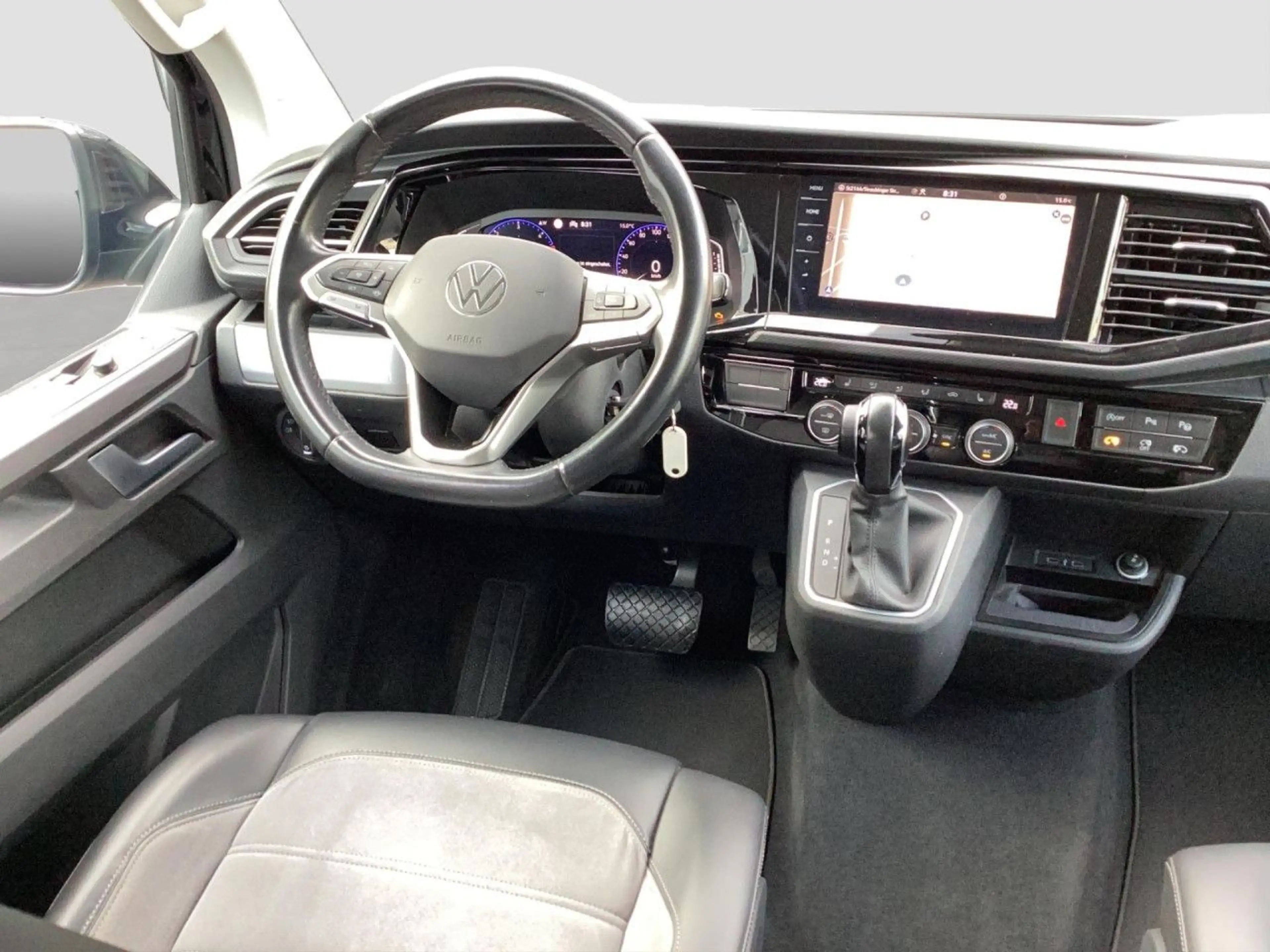 Volkswagen T6.1 Multivan Generation SIX 2.0 TDI DSG 7-Sitze — photo 15