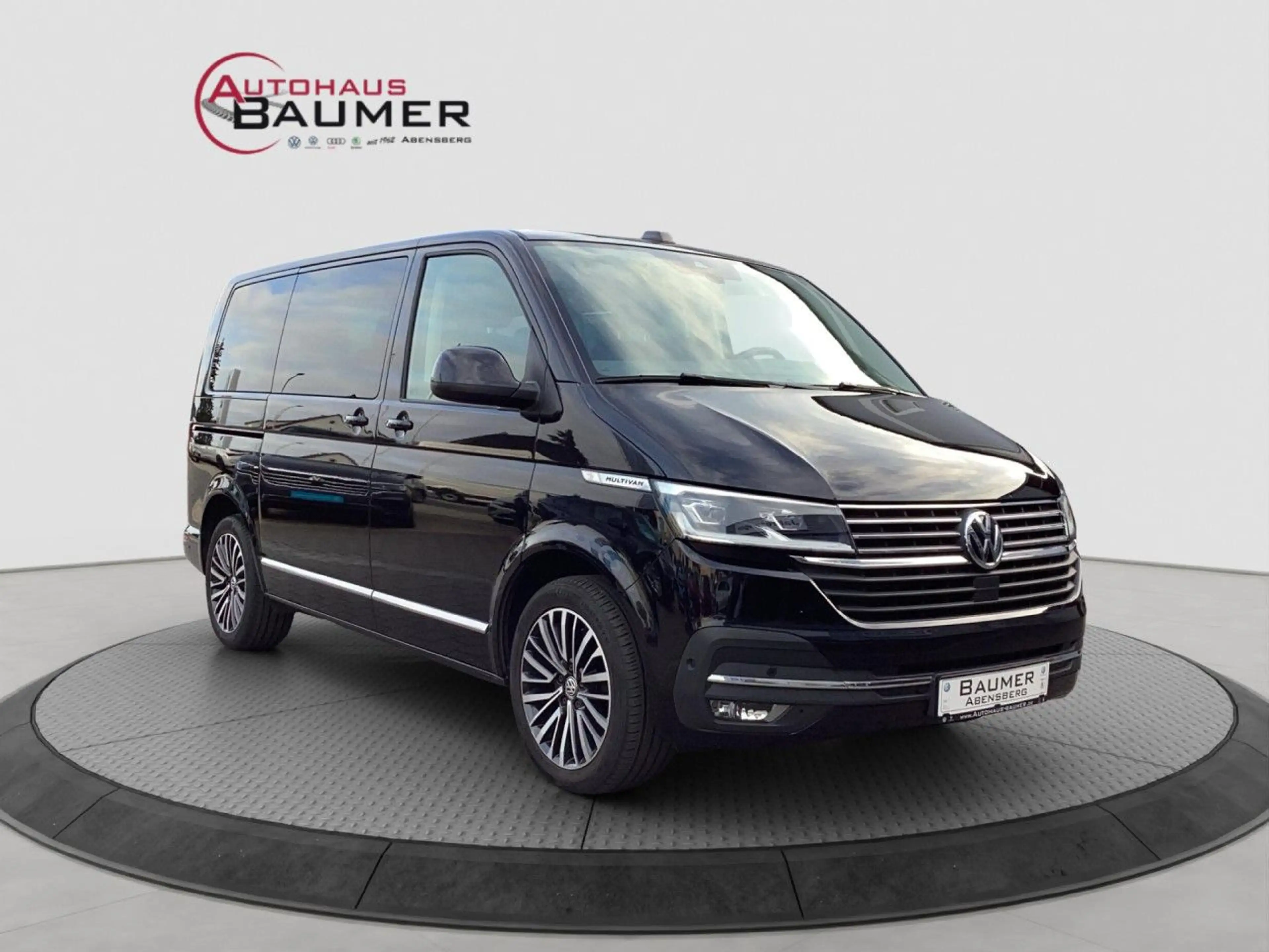Volkswagen T6.1 Multivan Generation SIX 2.0 TDI DSG 7-Sitze — photo 3