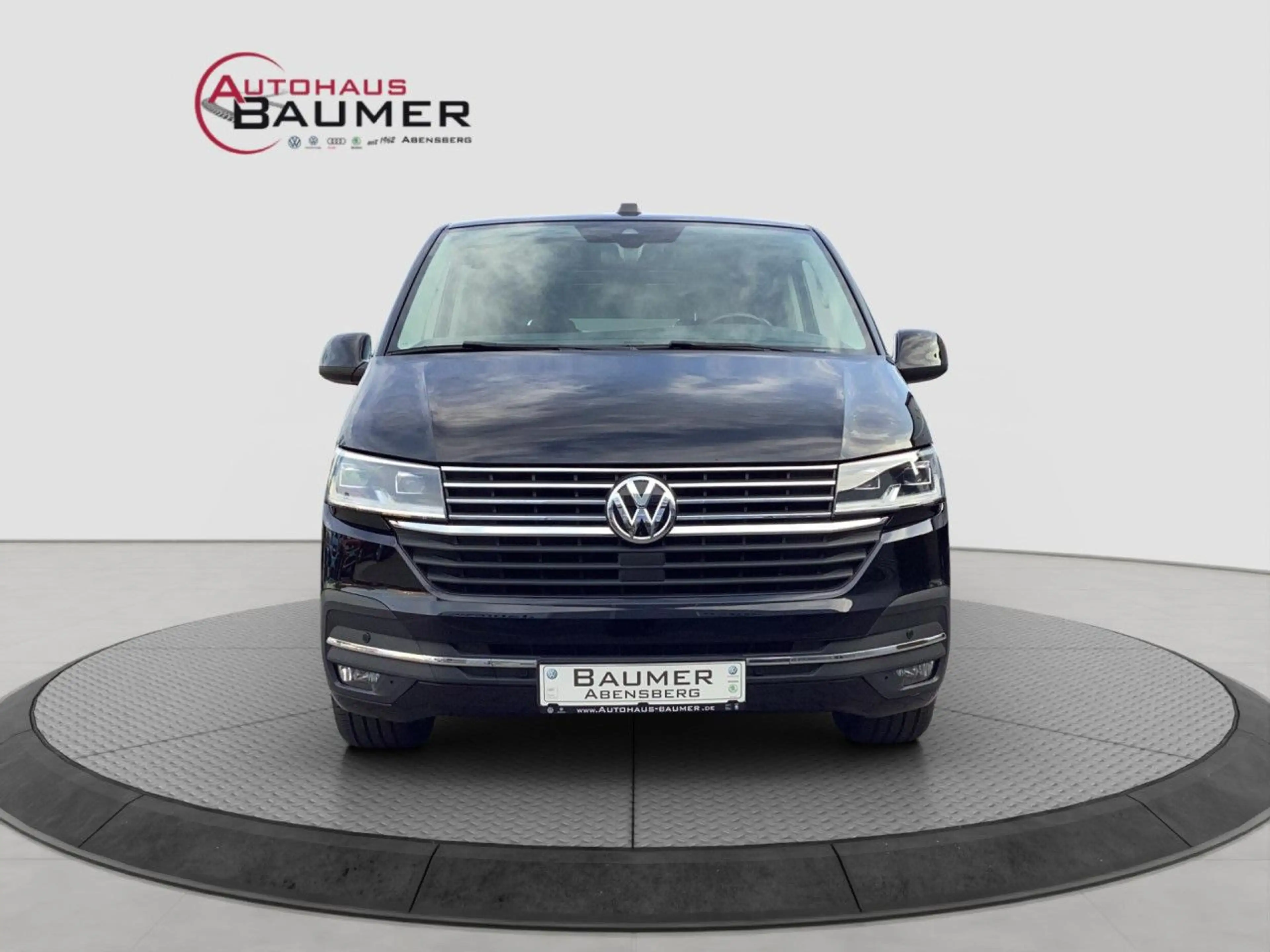 Volkswagen T6.1 Multivan Generation SIX 2.0 TDI DSG 7-Sitze — photo 8