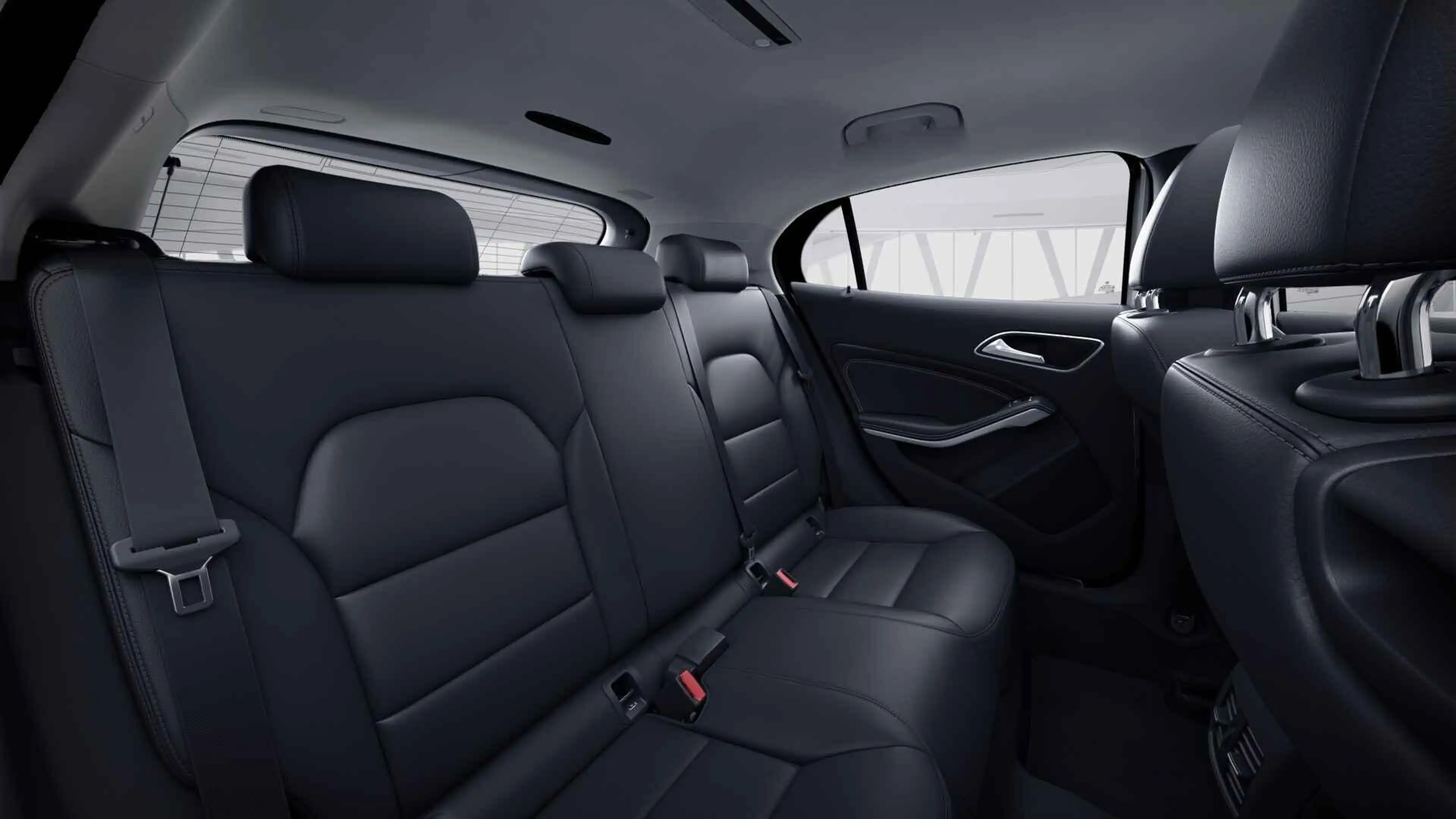 Mercedes-Benz GLA 180 Luxury Line | Parkeer PAck | Navigatie | Climate C — photo 5