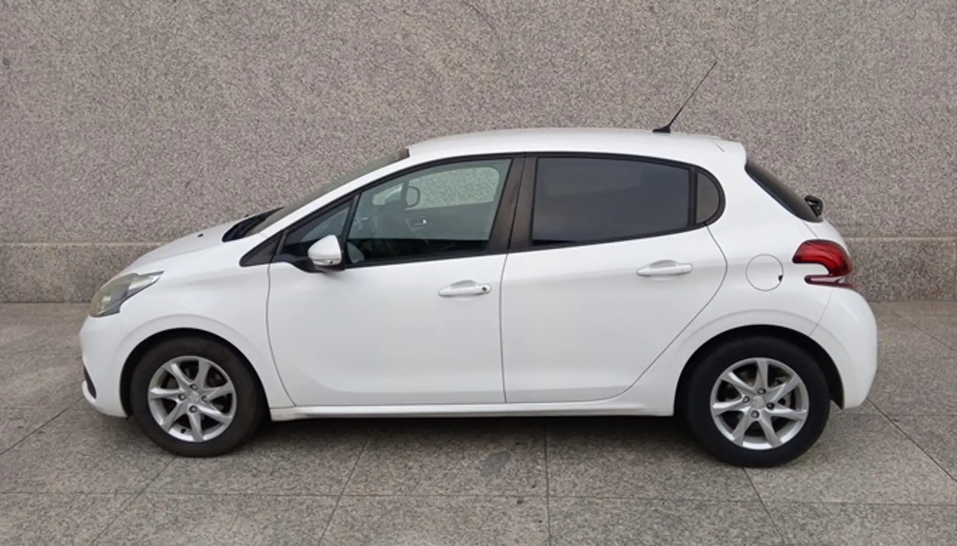 Peugeot 208 1.6 BlueHDi Active 100 Blanco - 2