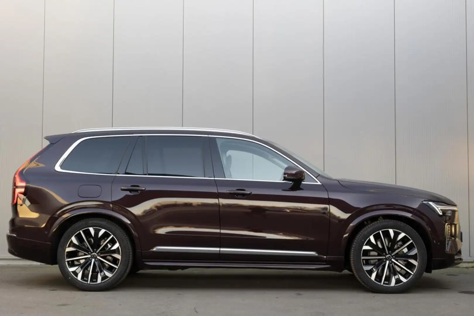 Volvo XC90 T8 Plug-in hybrid AWD MY 2026 Vanaf €78.945,- Noir - 2