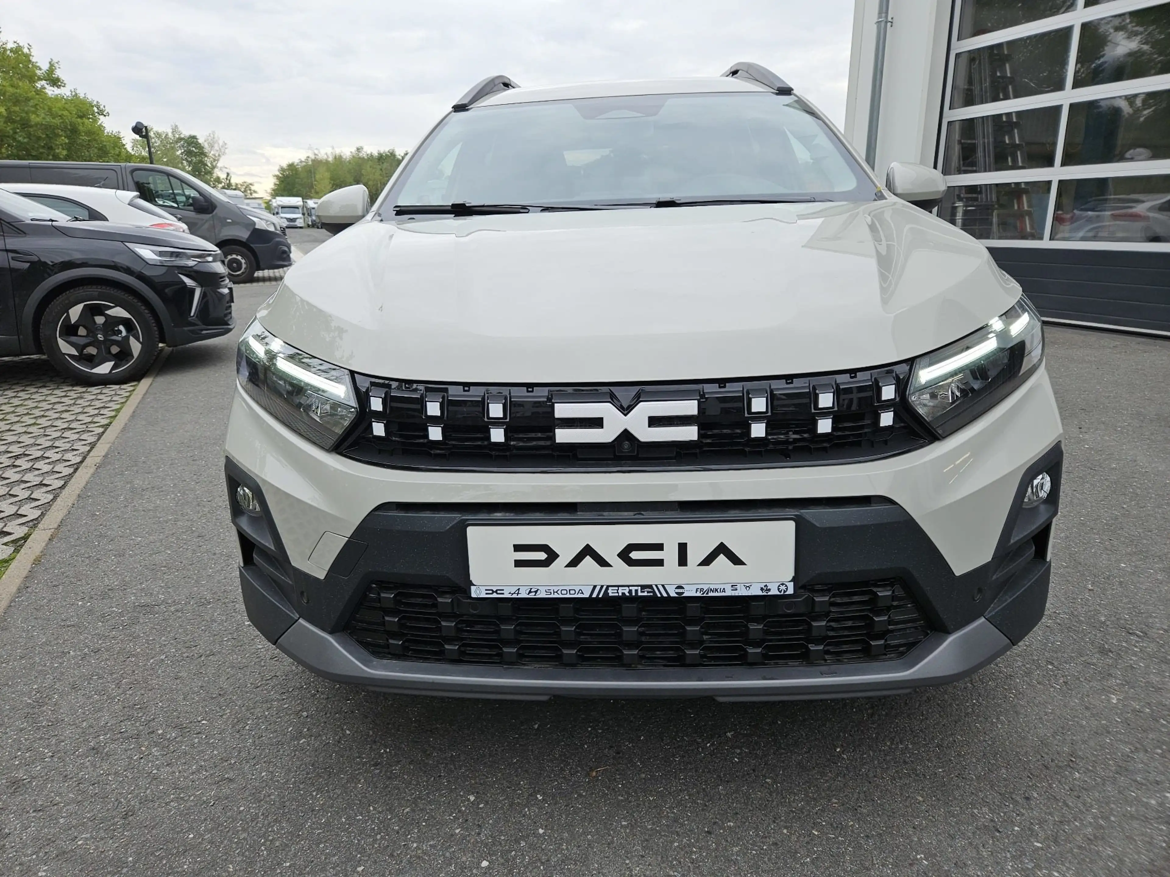 Dacia Jogger Journey hybrid 155 ABS Fahrerairbag ZV — photo 4