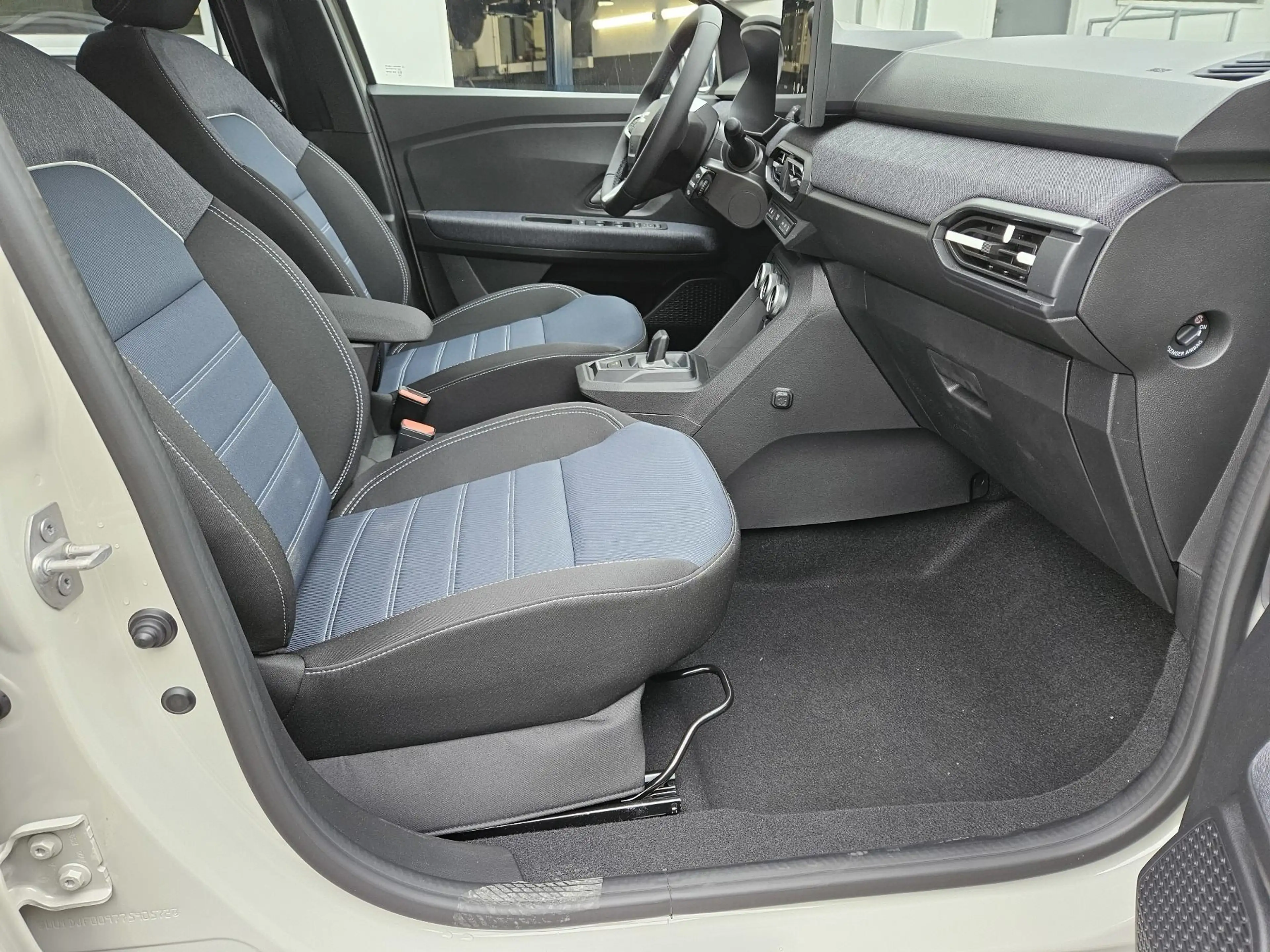 Dacia Jogger Journey hybrid 155 ABS Fahrerairbag ZV — photo 5