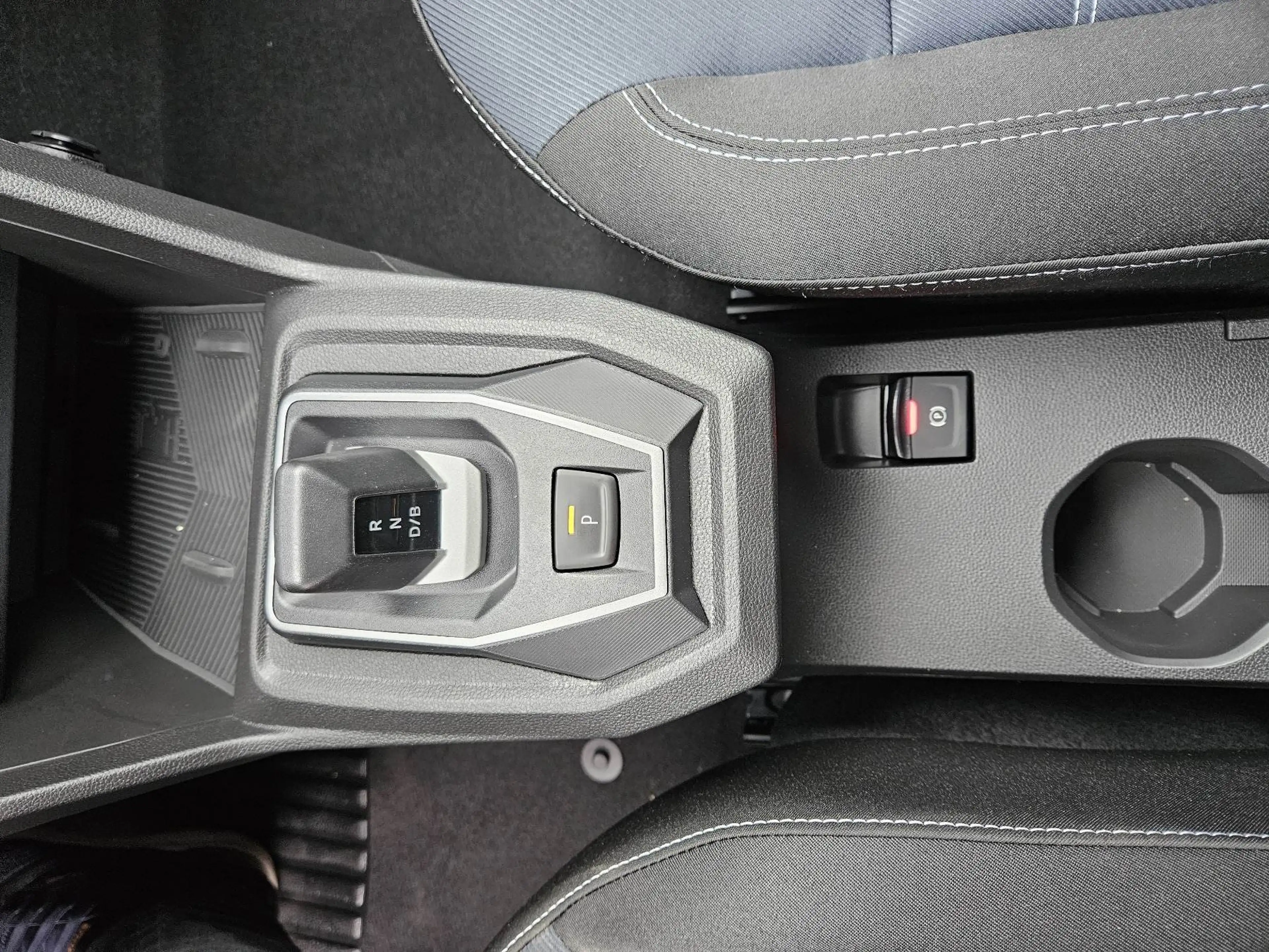 Dacia Jogger Journey hybrid 155 ABS Fahrerairbag ZV — photo 7