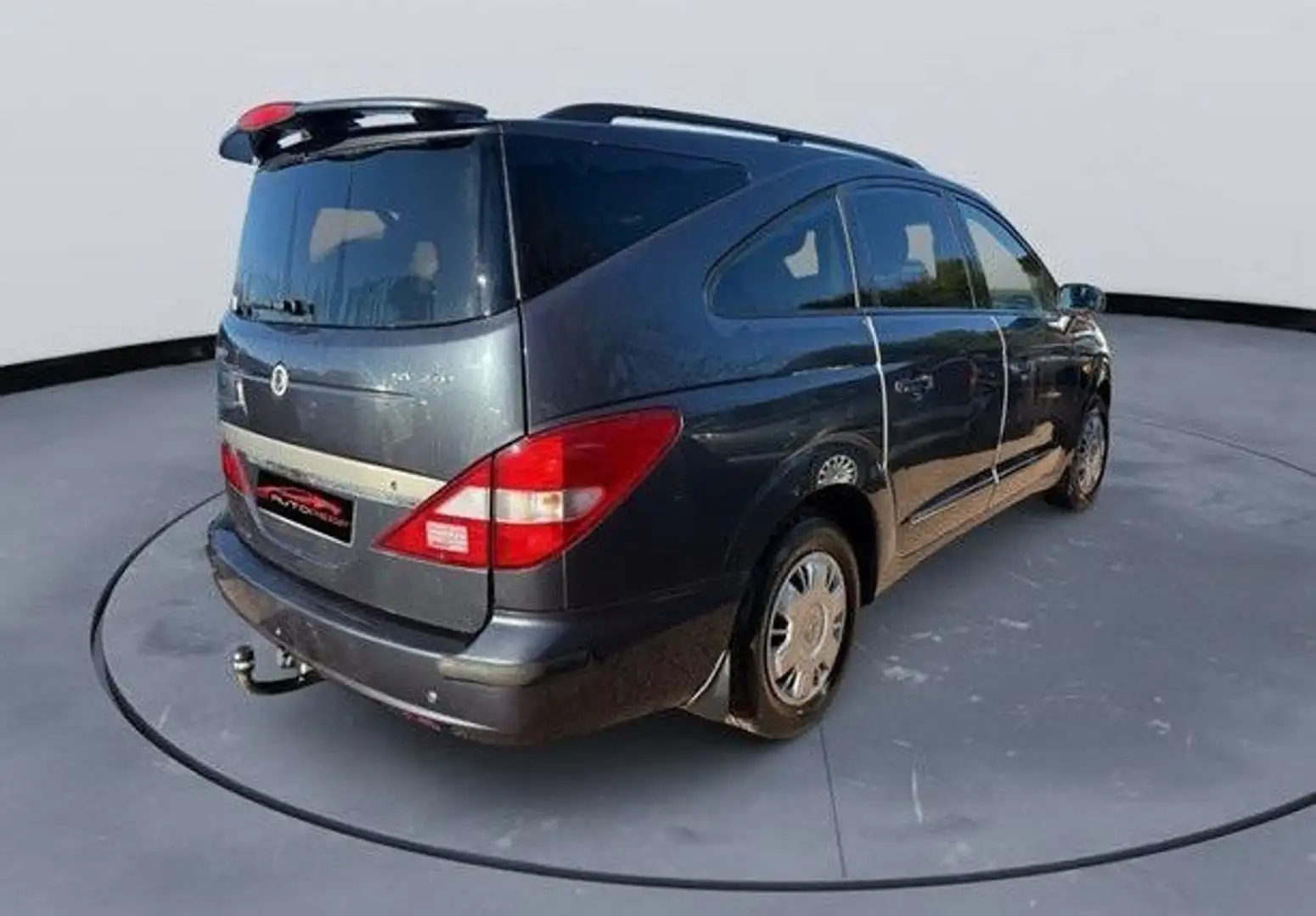 SsangYong Rodius 270 XDi BVM 2WD - 2