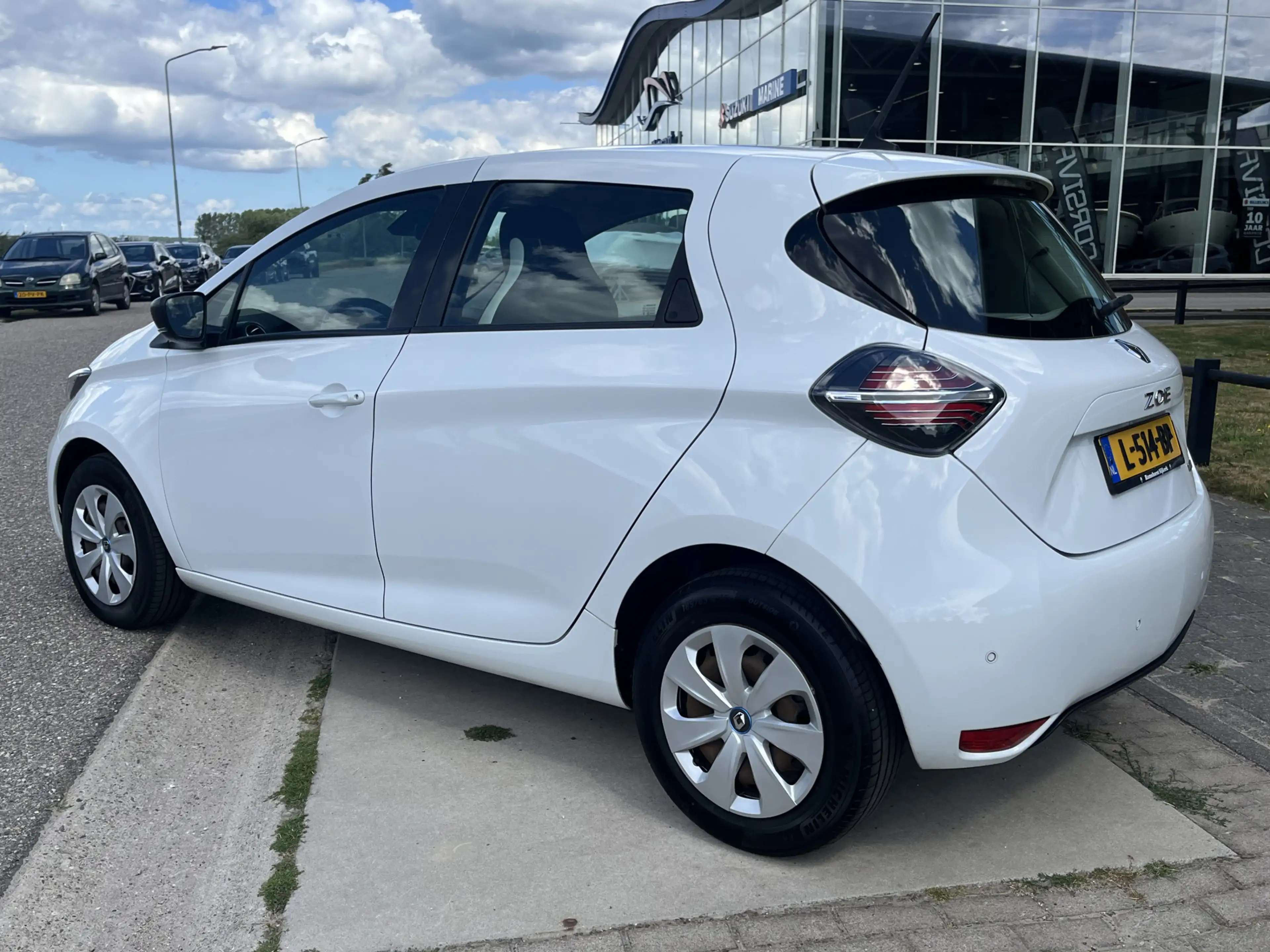 Renault ZOE R110 Life 52 kWh / Koopbatterij / Parkeerhulp. Ach — photo 8