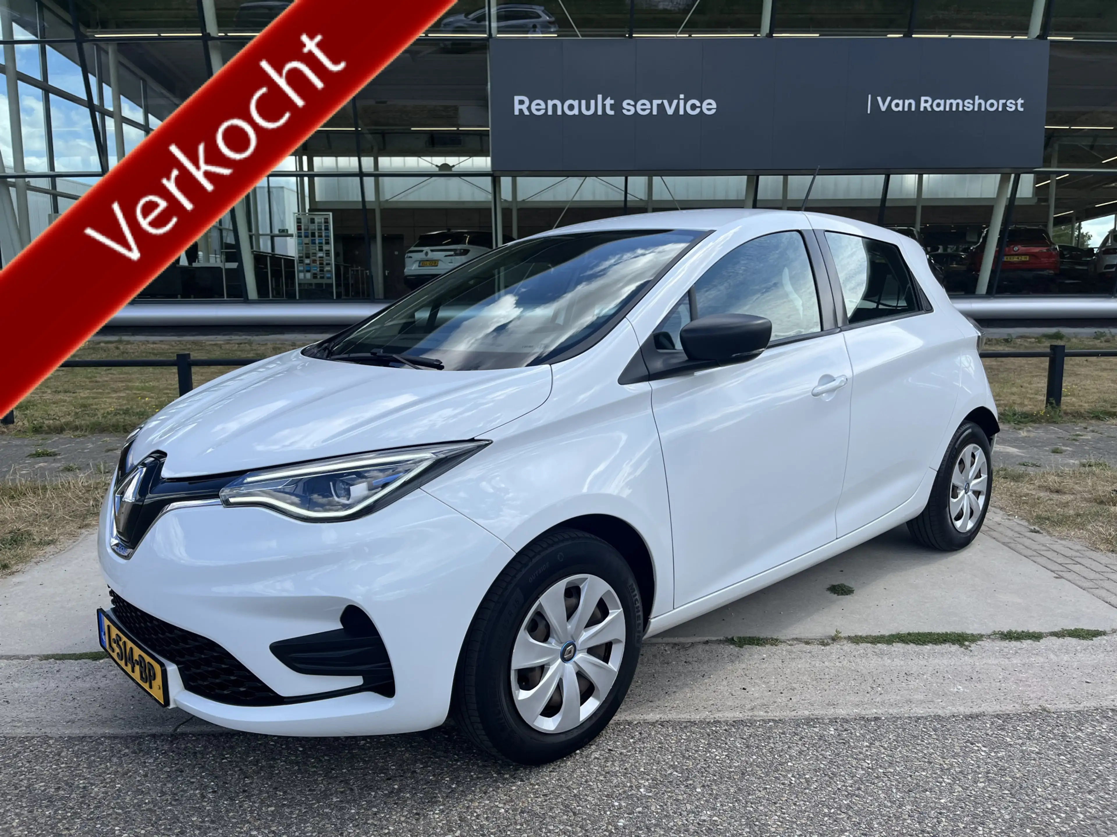 Renault ZOE R110 Life 52 kWh / Koopbatterij / Parkeerhulp. Ach