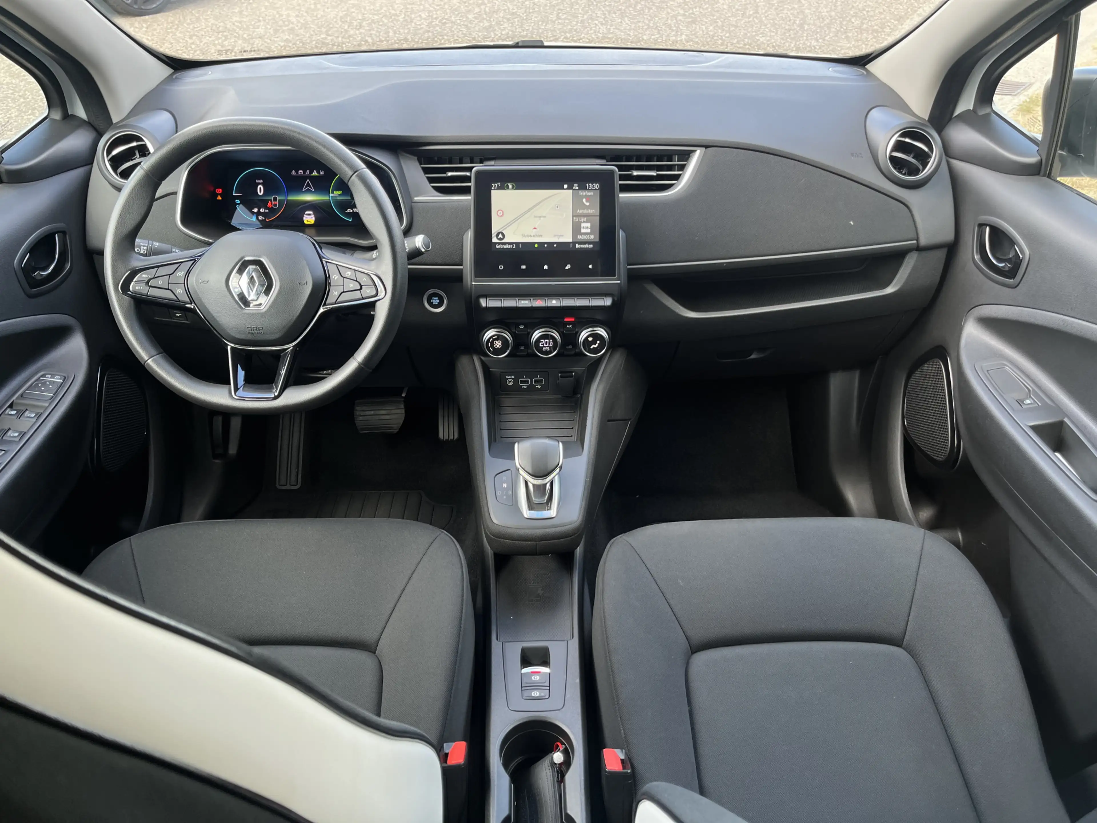 Renault ZOE R110 Life 52 kWh / Koopbatterij / Parkeerhulp. Ach — photo 3