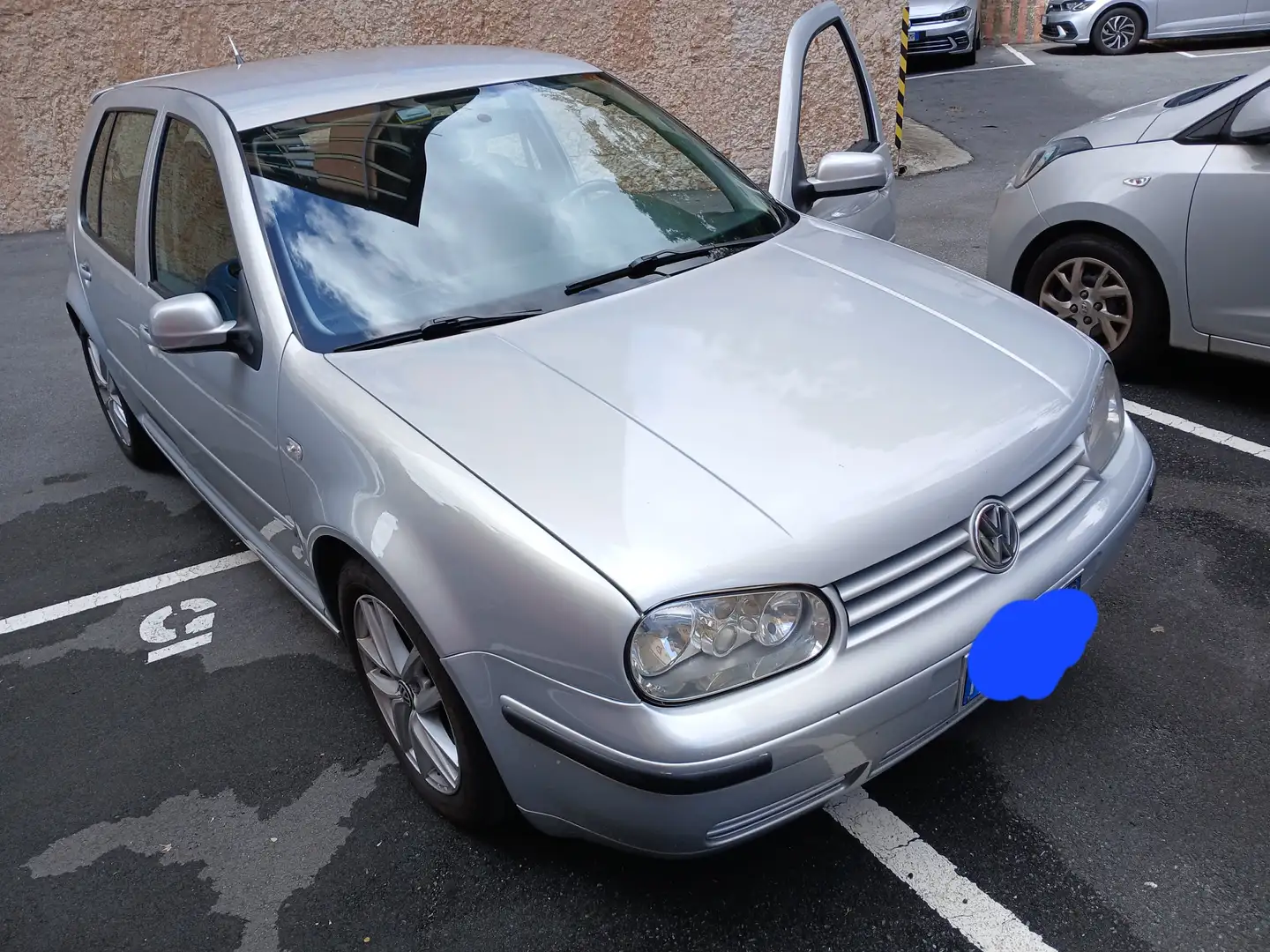 Volkswagen Golf Golf 5p 2.3 V5 Highline - 1