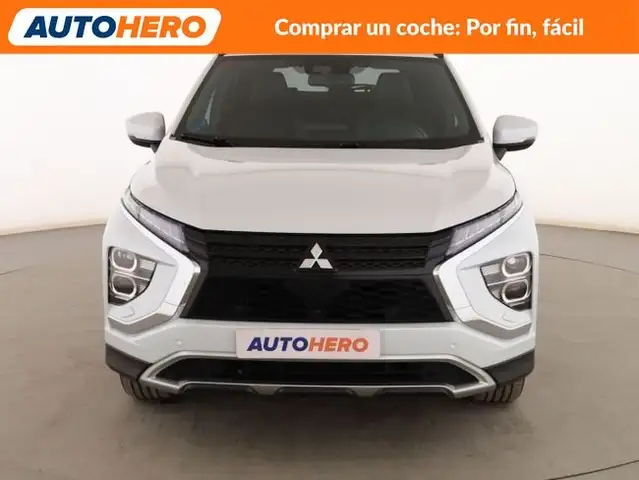 Mitsubishi Eclipse Cross view 9