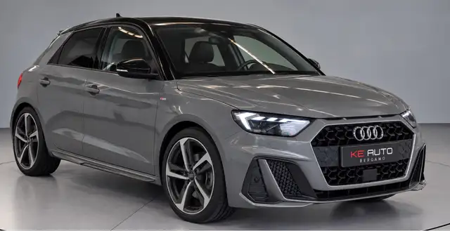 Audi A1 view 3