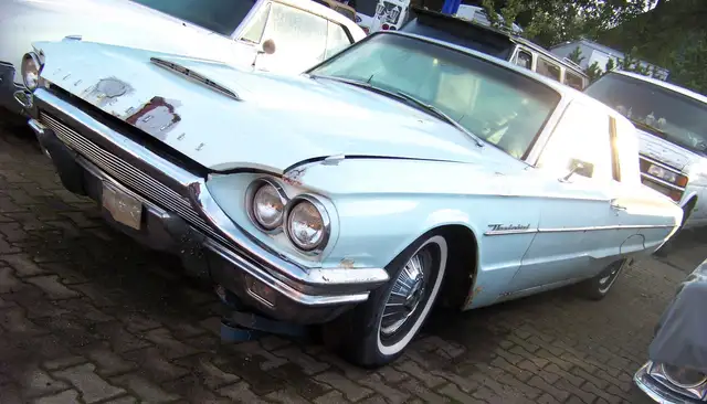 Ford Thunderbird Thunderbird Oldtimer als Restaurationsobjekt