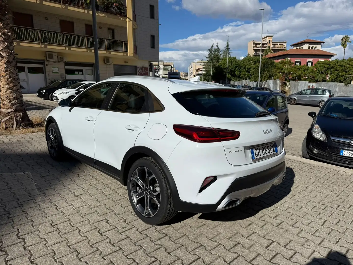 Kia XCeed 1.0 t-gdi Business Gpl 117cv Blanc - 2
