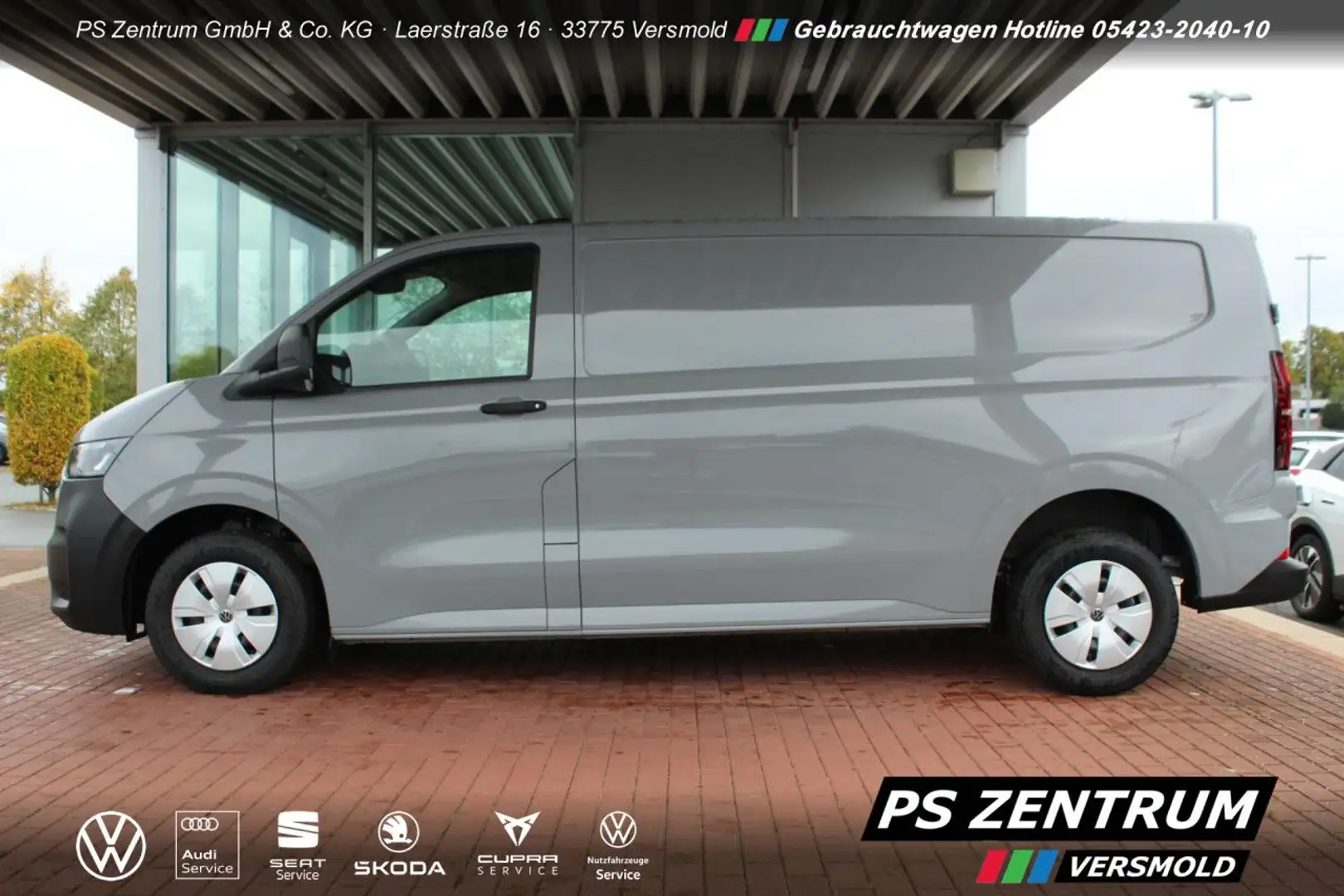 Volkswagen T7 Transporter Transporter Kasten lang 2.0 l TDI Getriebe Navi Šedá - 2