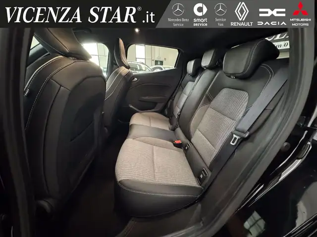 Renault Clio view 8