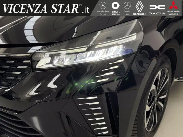 Renault Clio view 2