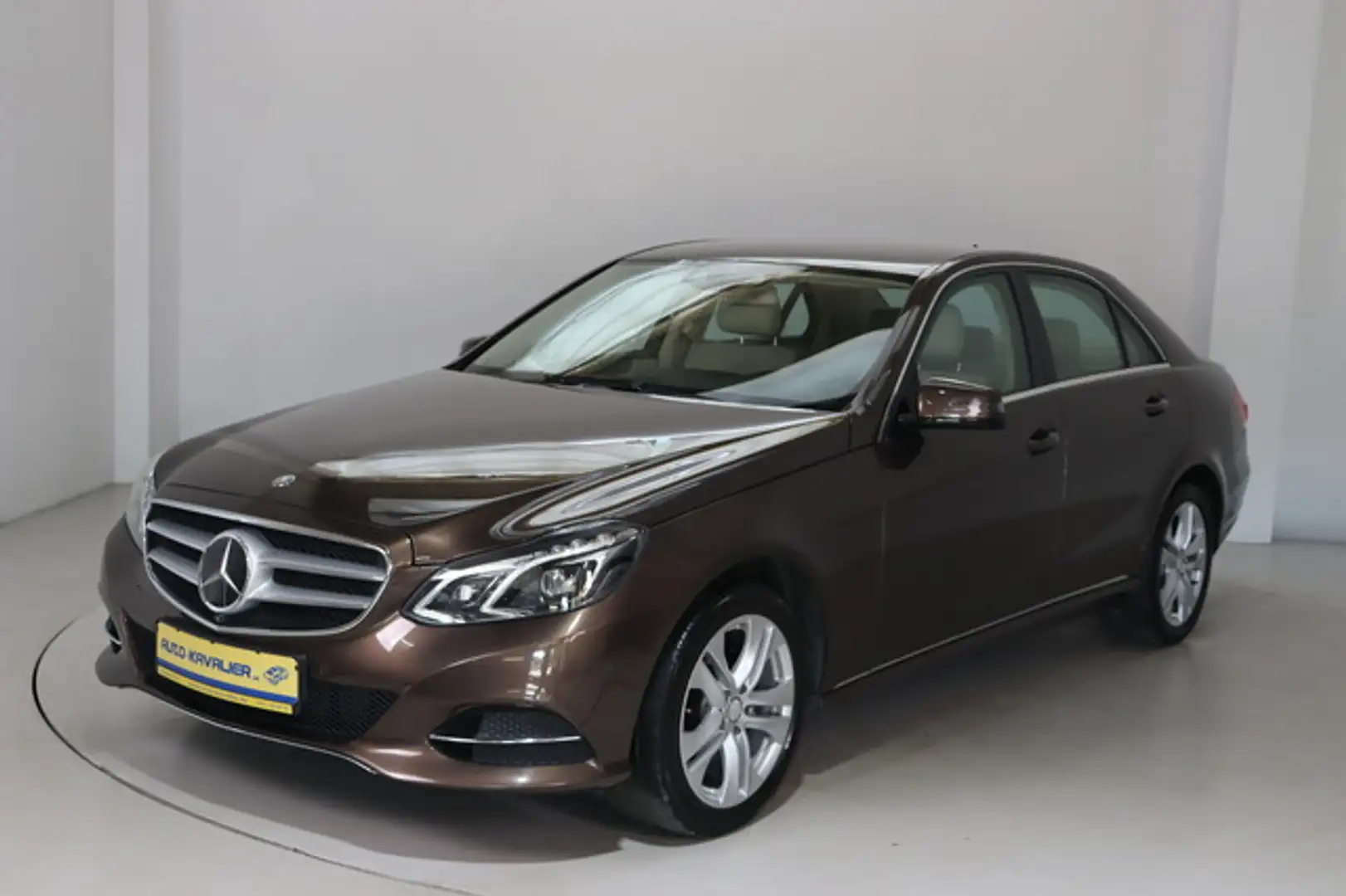 Mercedes-Benz E 350 BlueTEC LED 1. Hand * RFK * Leder * Коричневий - 1