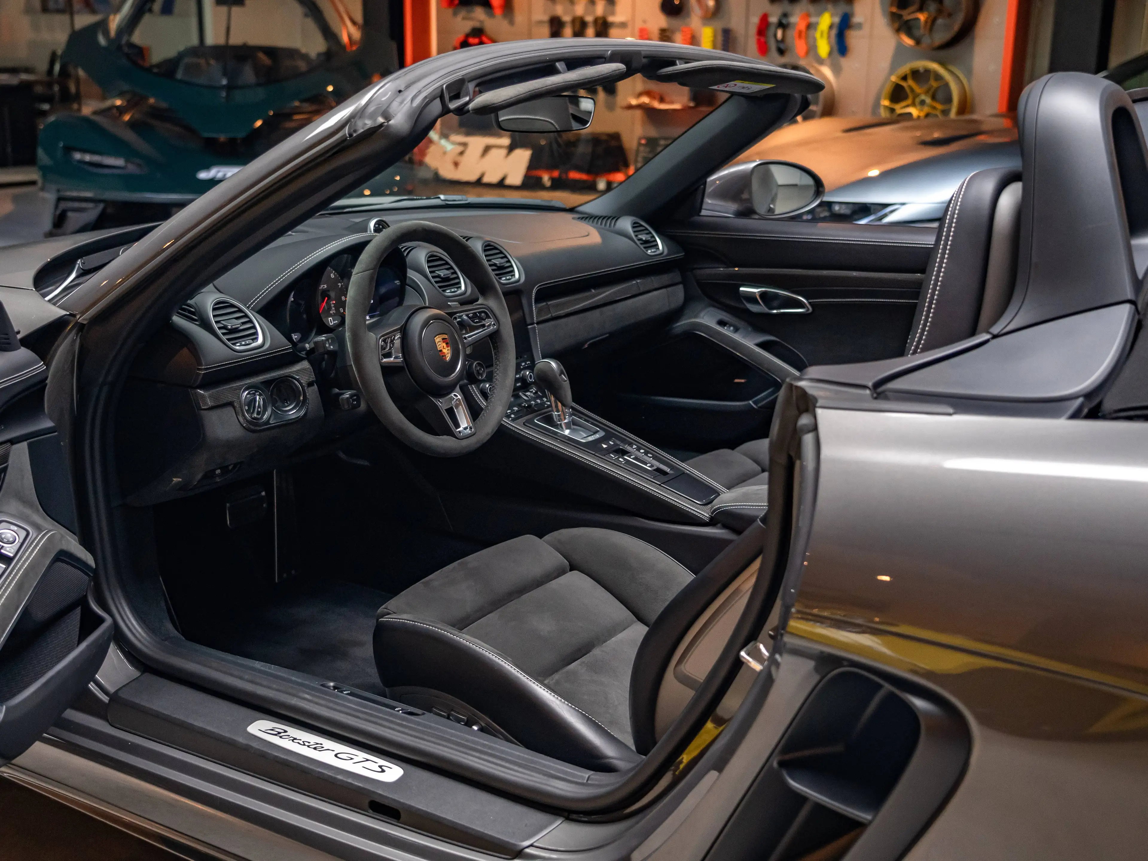Porsche 718 Boxster GTS 4.0 Turbo PDK - FULL options — photo 14