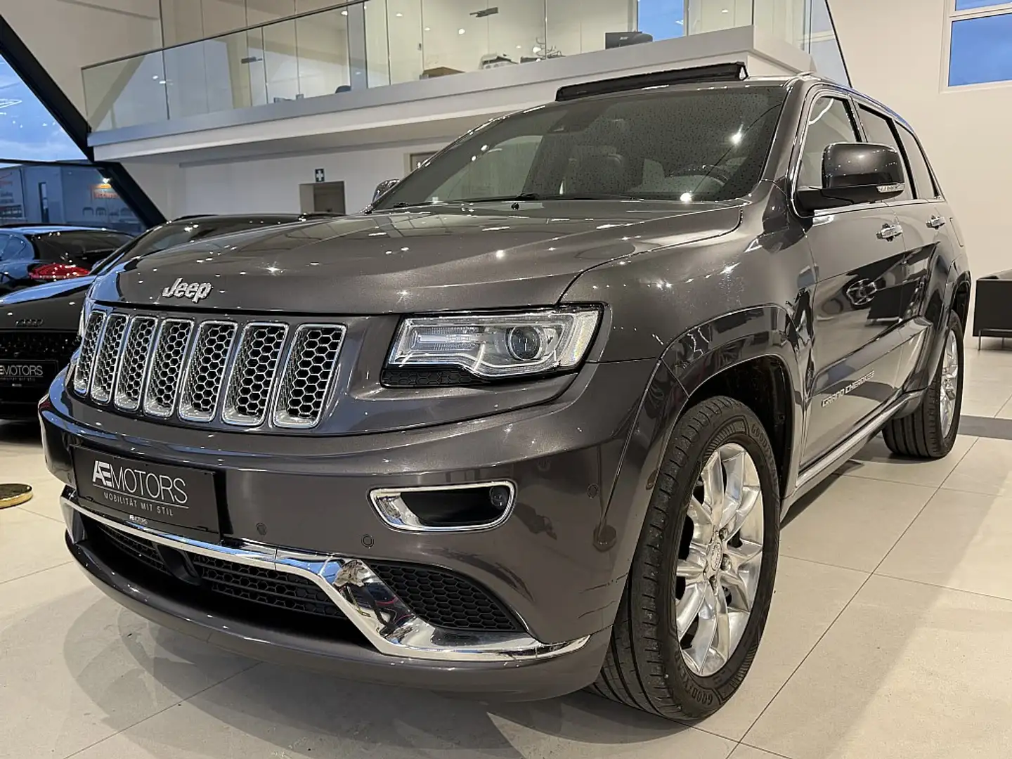 Jeep Grand Cherokee 3,0 V6 CRD Summit *MEGA-VOLL*KREDIT-GARANTIE*TO... Grau - 1