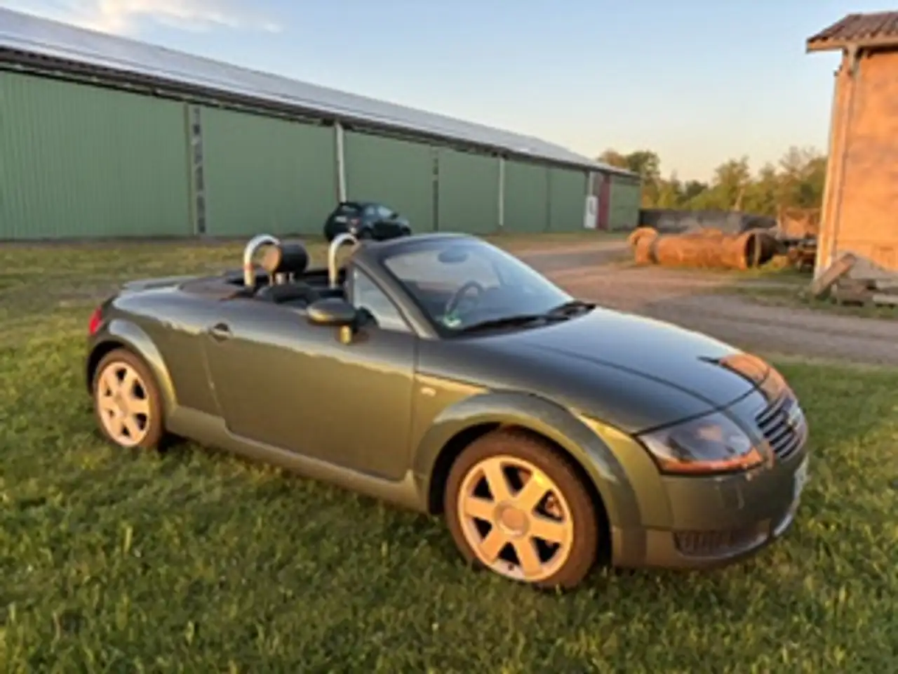 Audi TT Roadster 1.8 T quattro, foto 4
