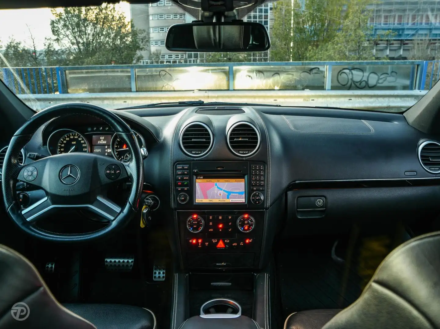 Mercedes-Benz ML 300 M-klasse bestel CDI BlueEFFICIENCY Edition 125 Černá - 2