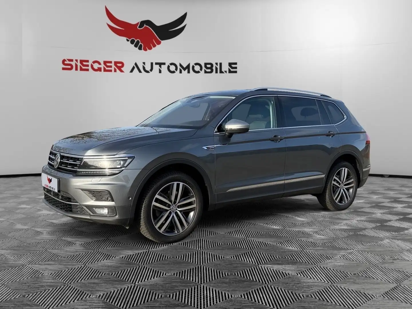 Volkswagen Tiguan Allspace TIGUAN ALLSPACE HIGHLINE 4MOTION, AHK, 360KAMERA Gris - 1
