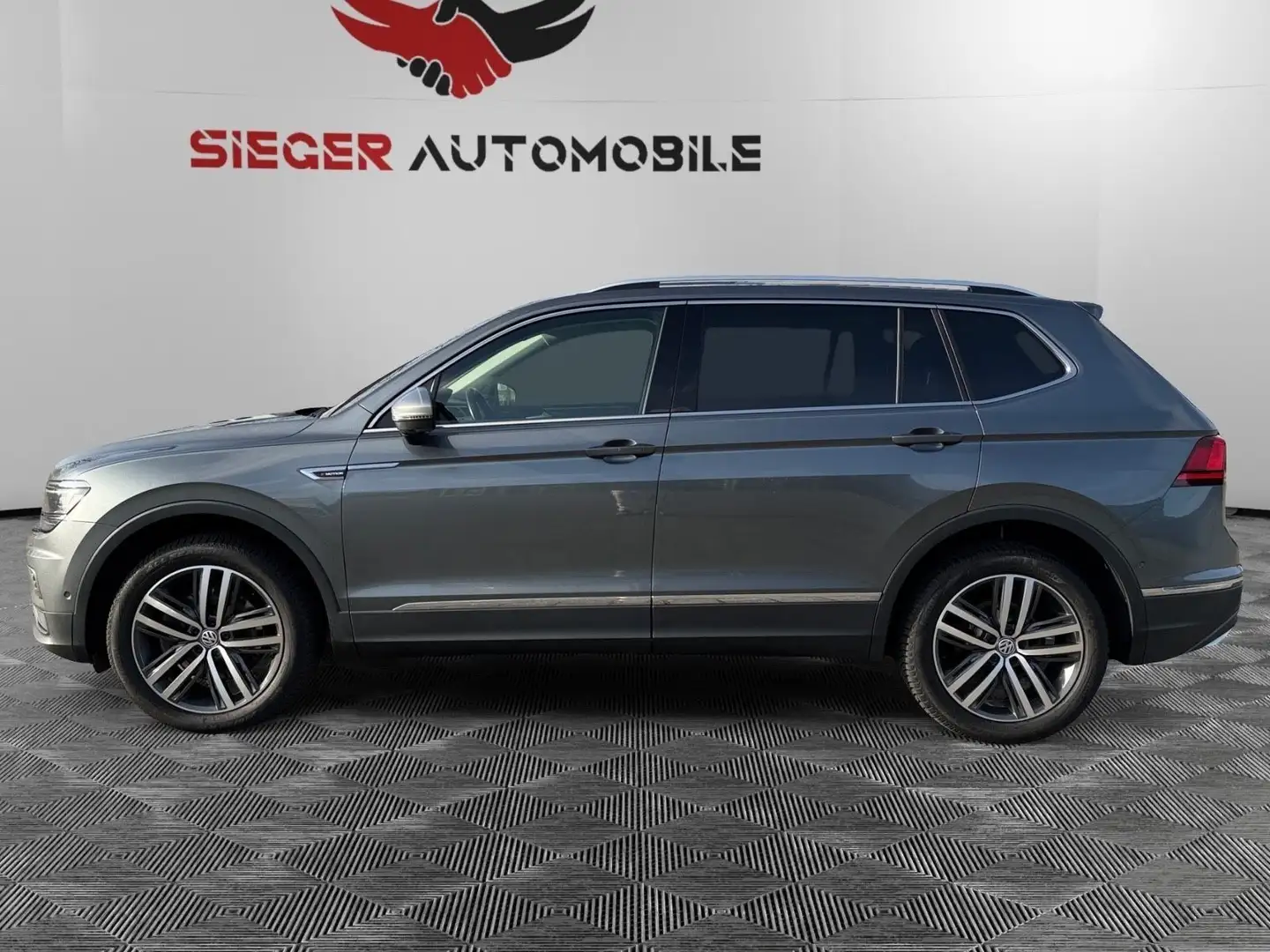 Volkswagen Tiguan Allspace TIGUAN ALLSPACE HIGHLINE 4MOTION, AHK, 360KAMERA Gris - 2