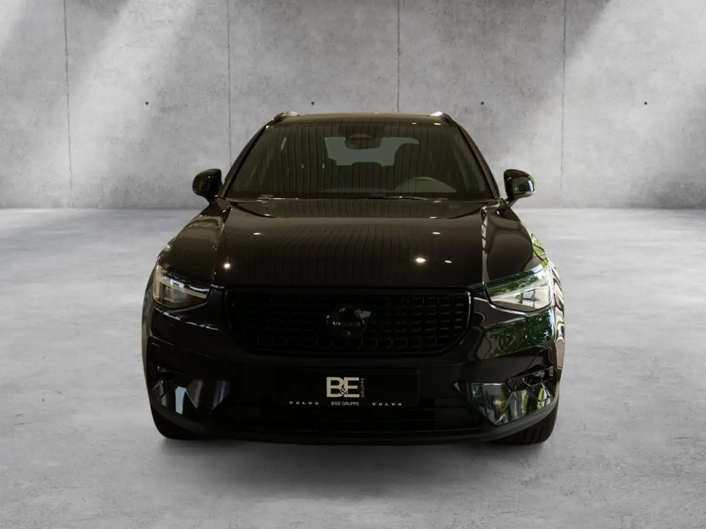 Volvo XC40 B3 Ultra Black Edition 2WD LED PANO 360° Schwarz - 2