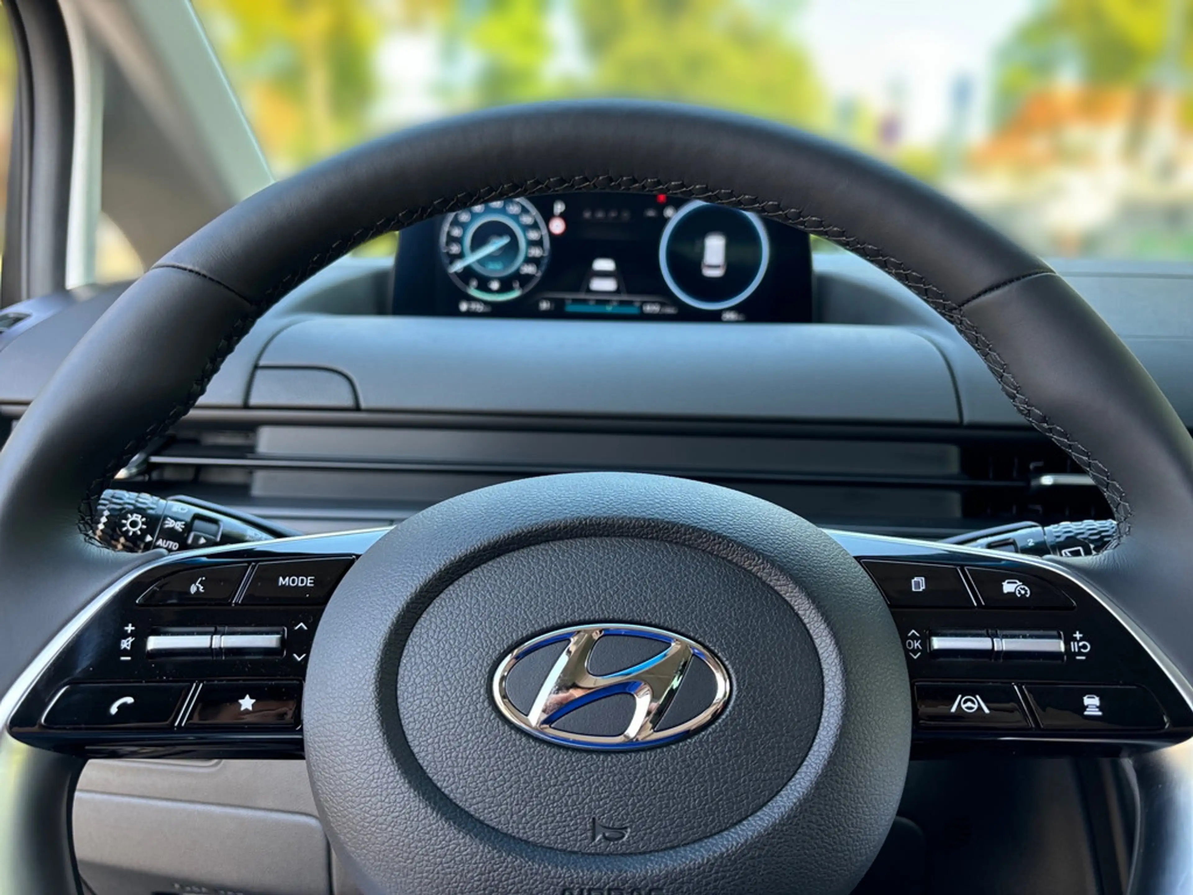 Hyundai STARIA 2.2 CRDi Trend 4WD KAMERA NAVI ACC LED — photo 9