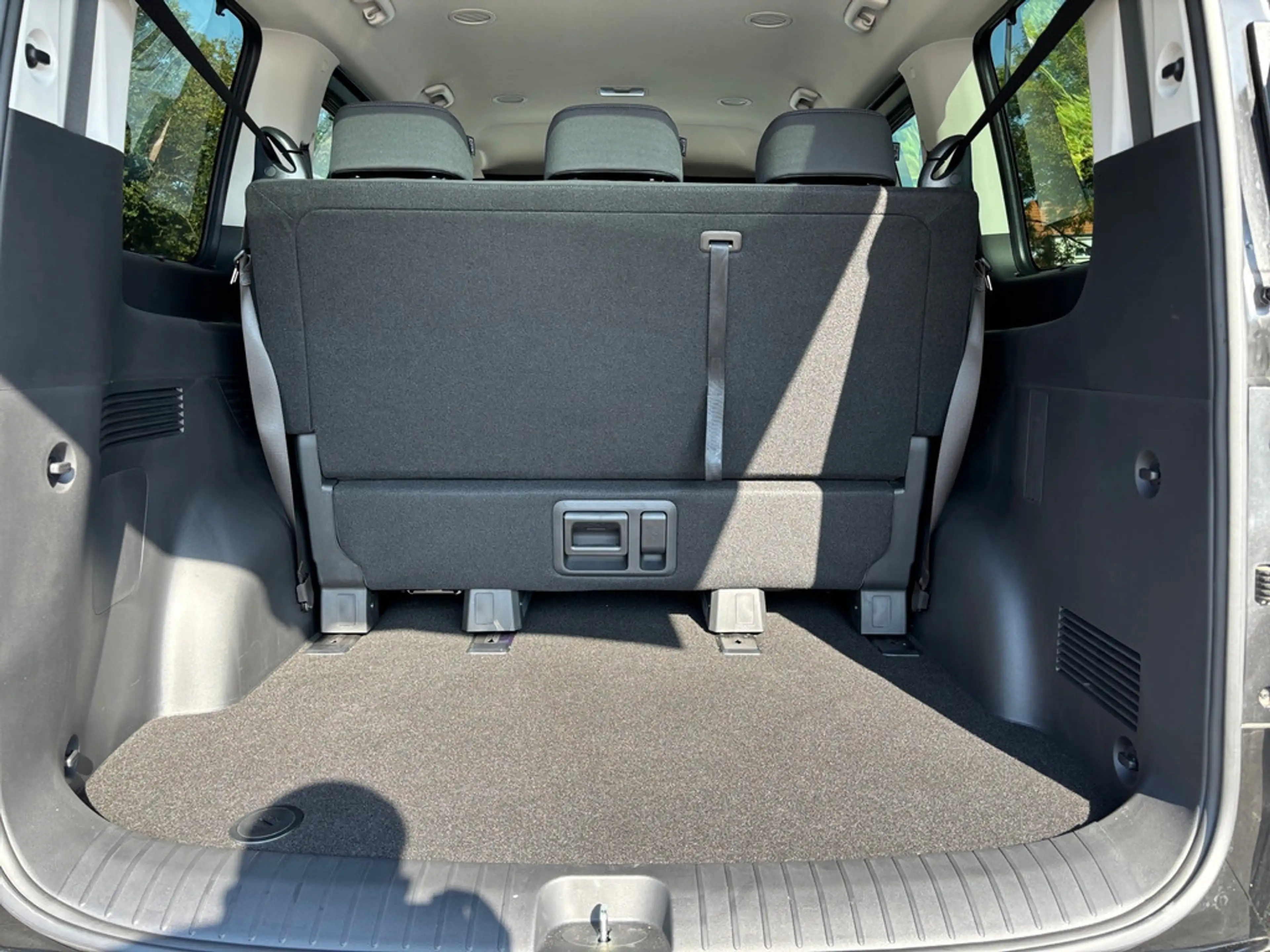 Hyundai STARIA 2.2 CRDi Trend 4WD KAMERA NAVI ACC LED — photo 13