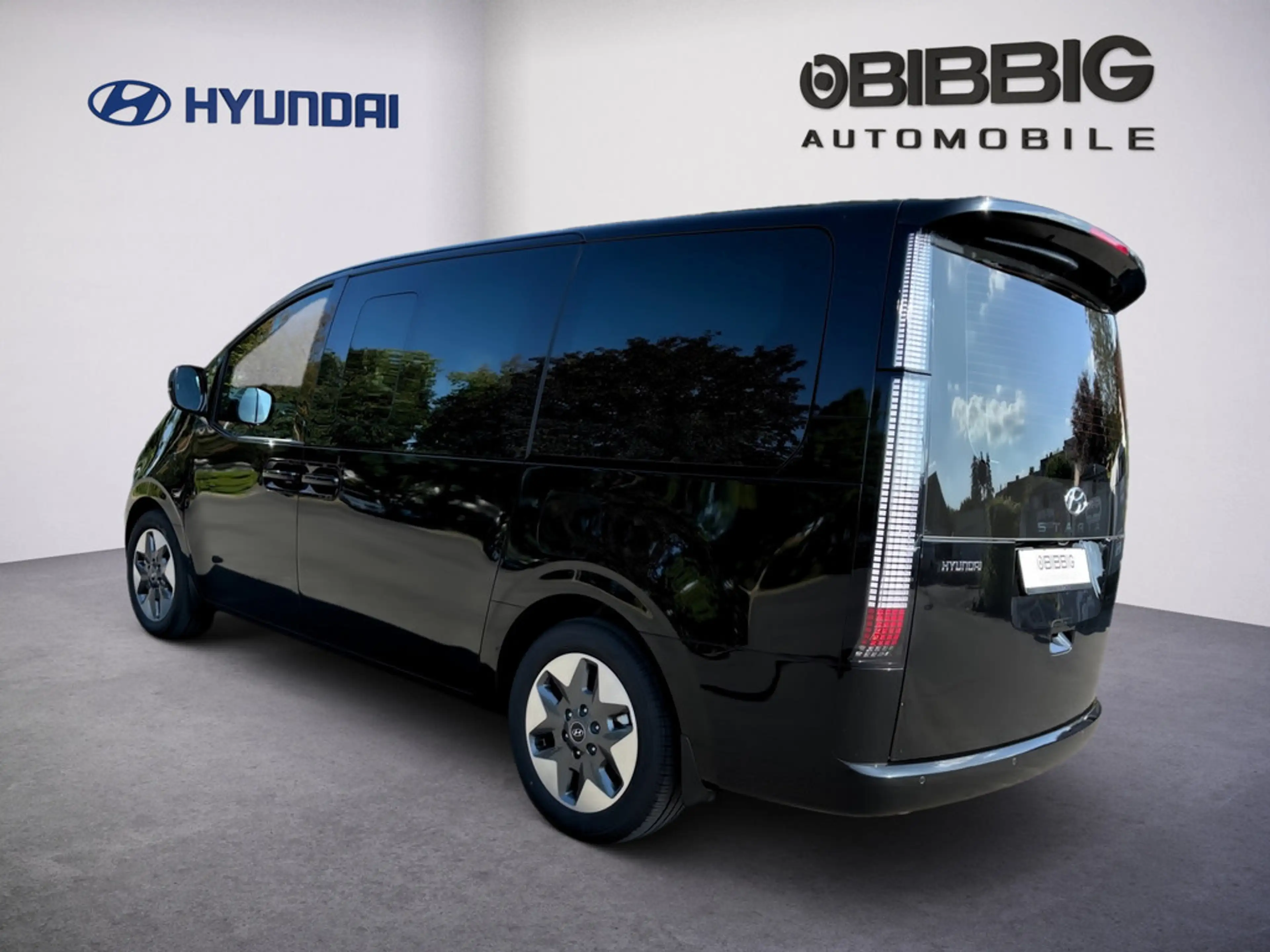 Hyundai STARIA 2.2 CRDi Trend 4WD KAMERA NAVI ACC LED — photo 4